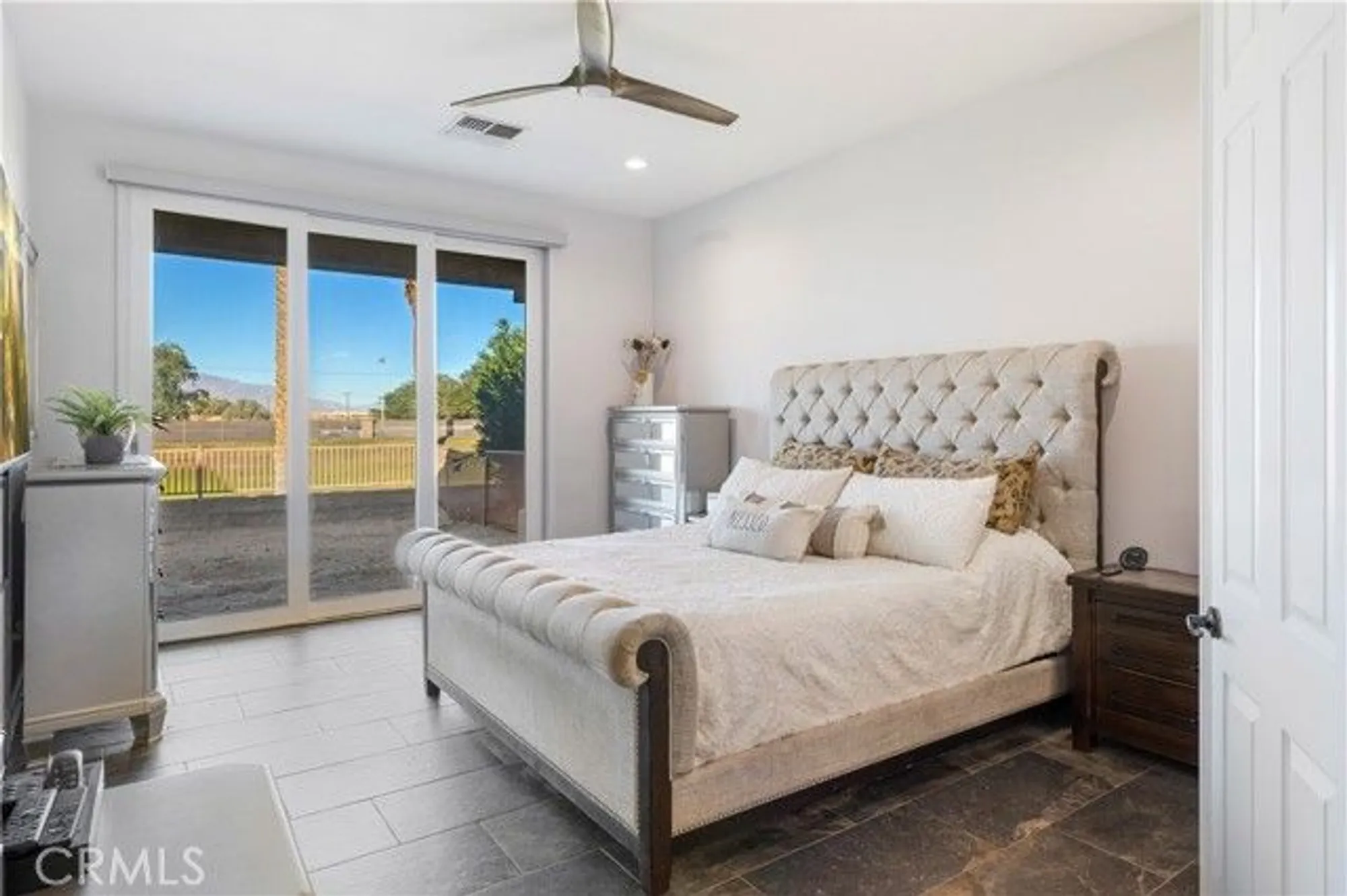 Property Slideshow image 14 of 32 | 38217 grand oaks ave, Palm Desert, CA, 92211