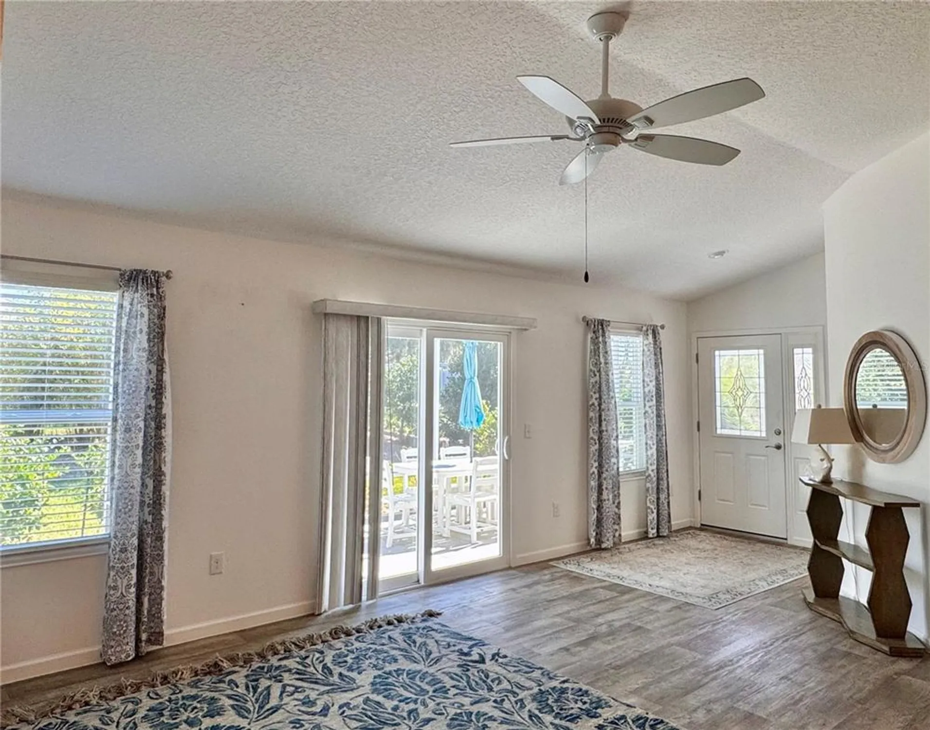 Property Slideshow image 4 of 27 | 1899 groesser pl, The Villages, FL, 32163