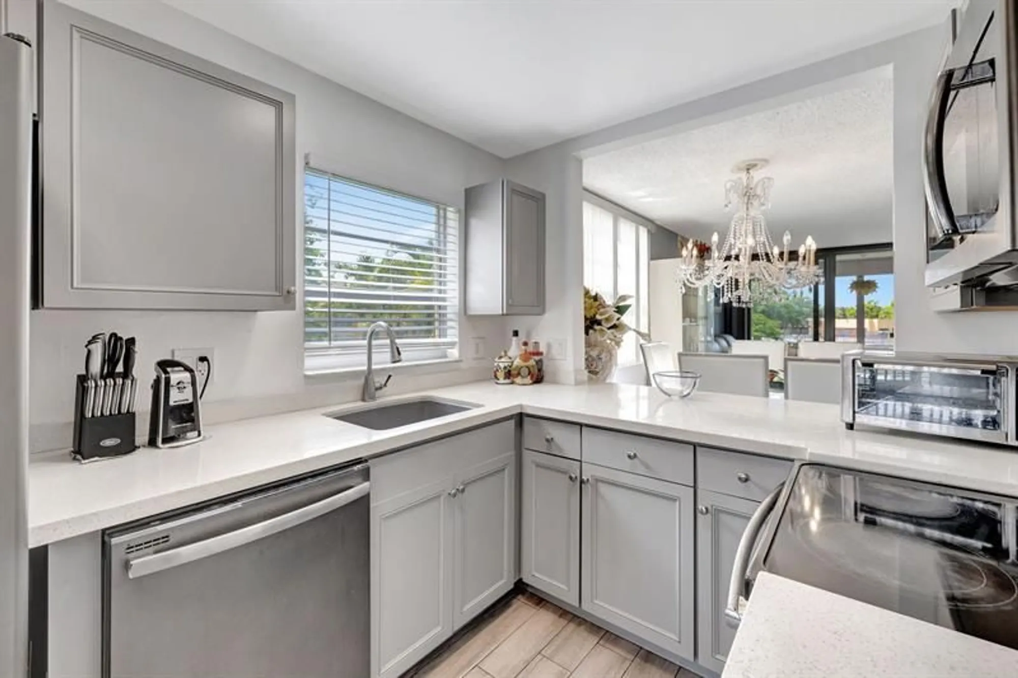 Property Slideshow image 1 of 31 | 5860 nw 64th ave apt 201, Tamarac, FL, 33319