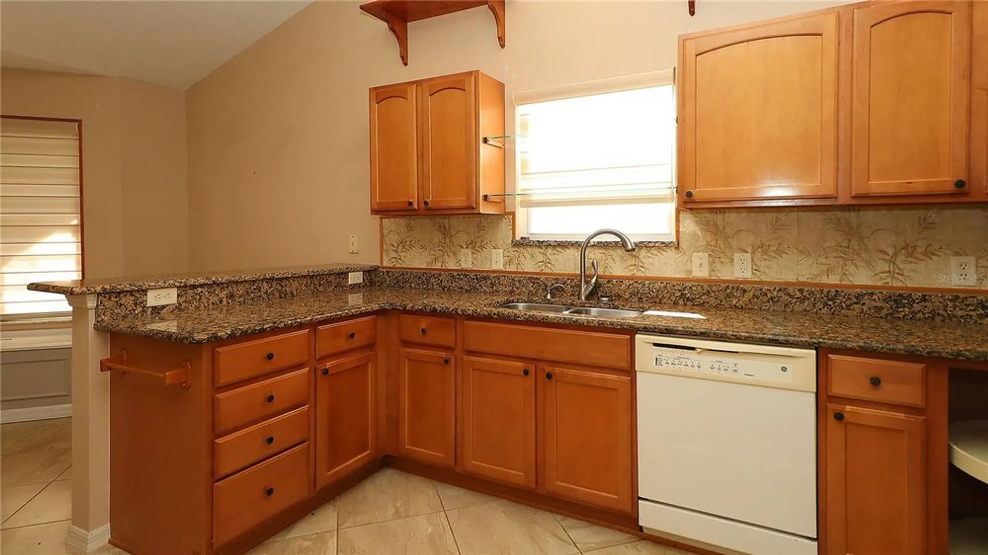 Property Slideshow image 10 of 25 | 17700 se 92nd grantham ter, The Villages, FL, 32162
