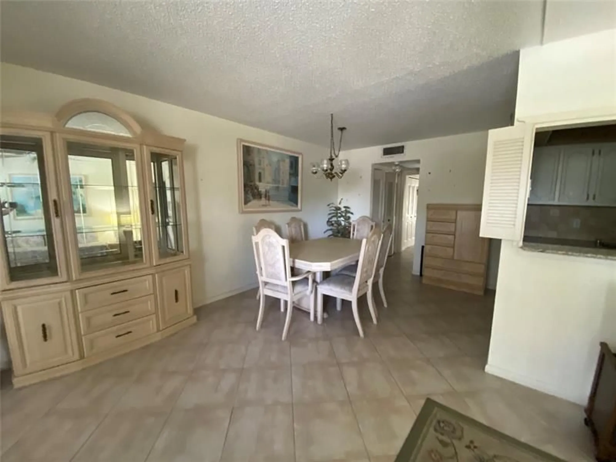 Property Slideshow image 15 of 31 | 2025 berkshire b # 2025, Deerfield Beach, FL, 33442