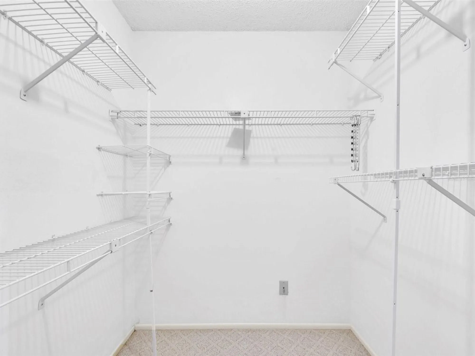 Property Slideshow image 17 of 32 | 8174 terrace garden dr n unit 507, St Petersburg, FL, 33709