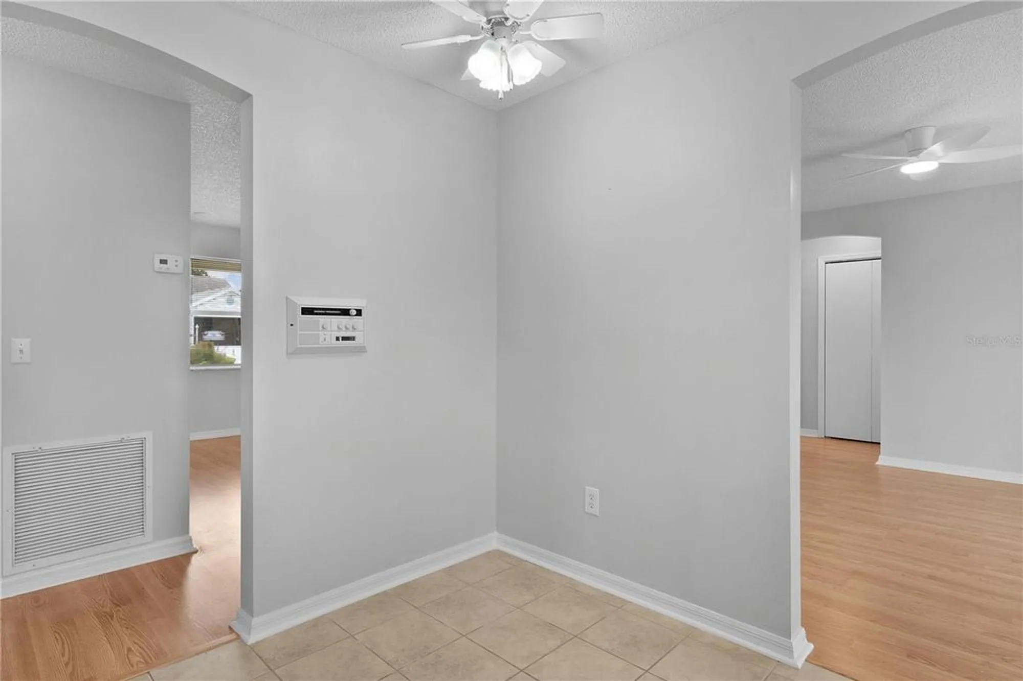 Property Slideshow image 23 of 41 | 807 ramos dr, The Villages, FL, 32159