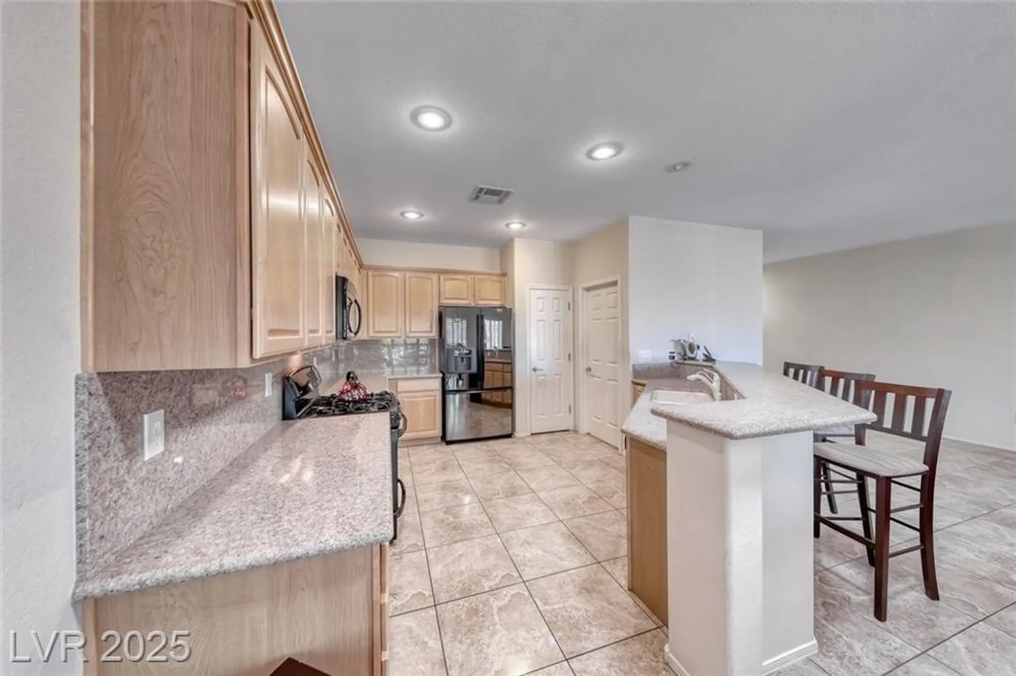 Property Slideshow image 16 of 51 | 2404 anderson park dr, Henderson, NV, 89044