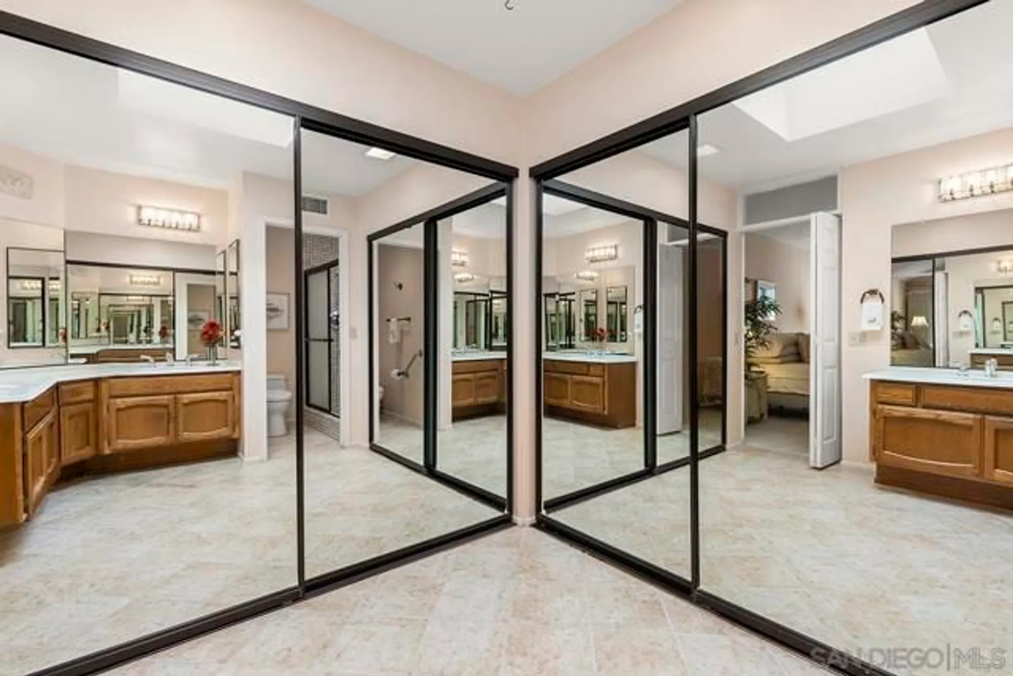 Property Slideshow image 25 of 75 | 17632 caminito hercuba, San Diego, CA, 92128