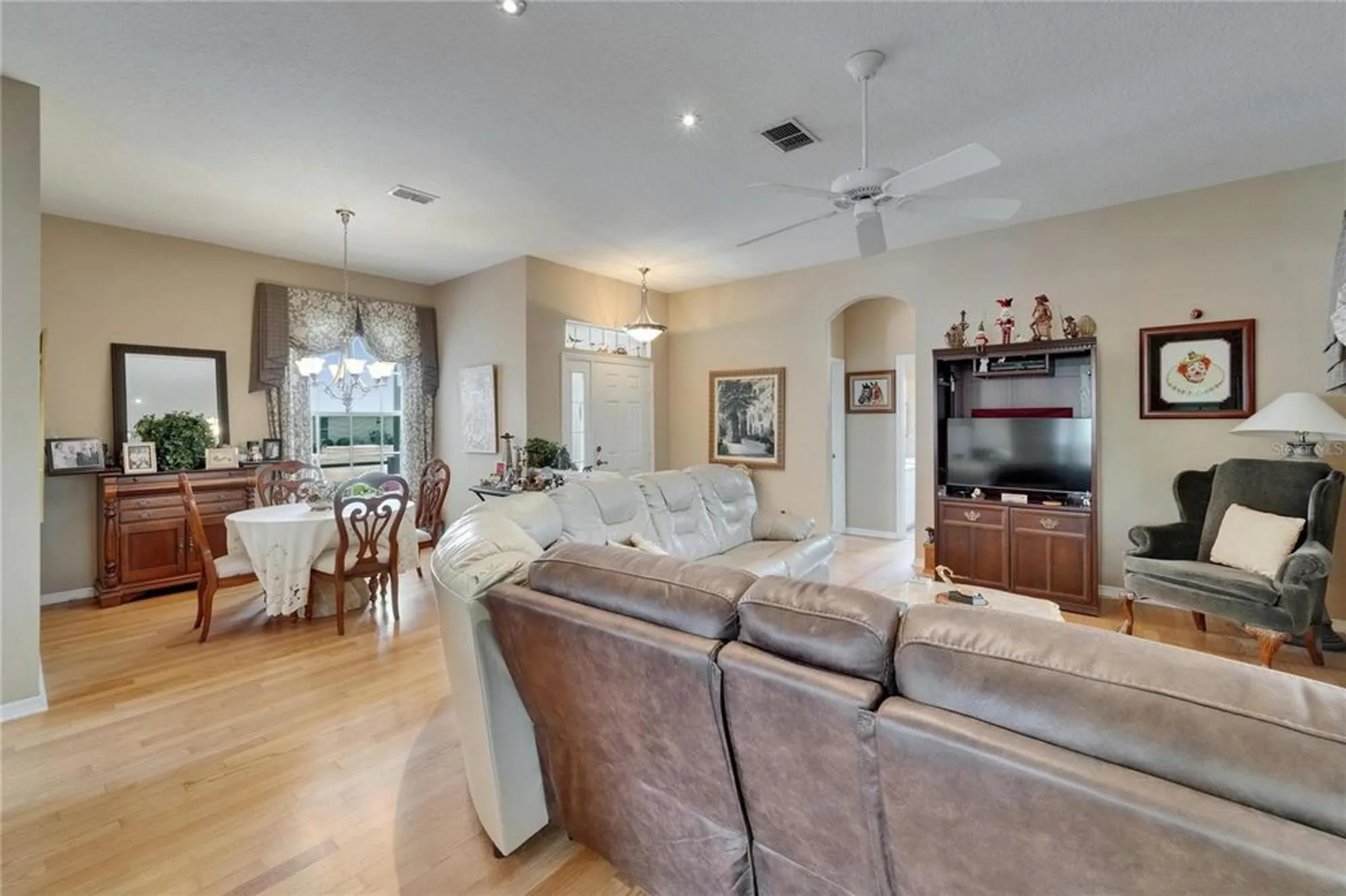 Property Slideshow image 13 of 90 | 2258 preservation green ct, Sun City Center, FL, 33573