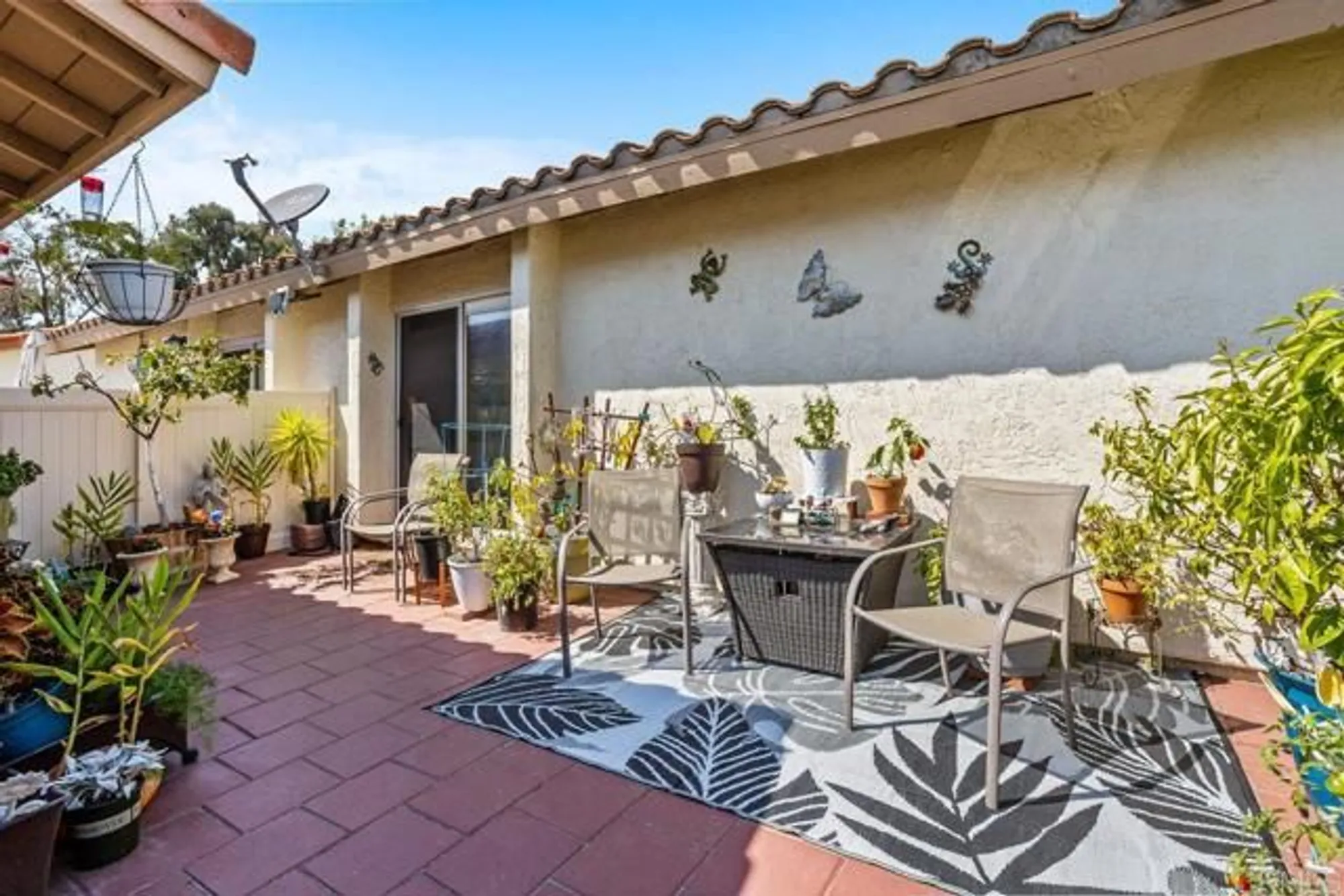 Property Slideshow image 20 of 31 | 204 summerside ln, Encinitas, CA, 92024