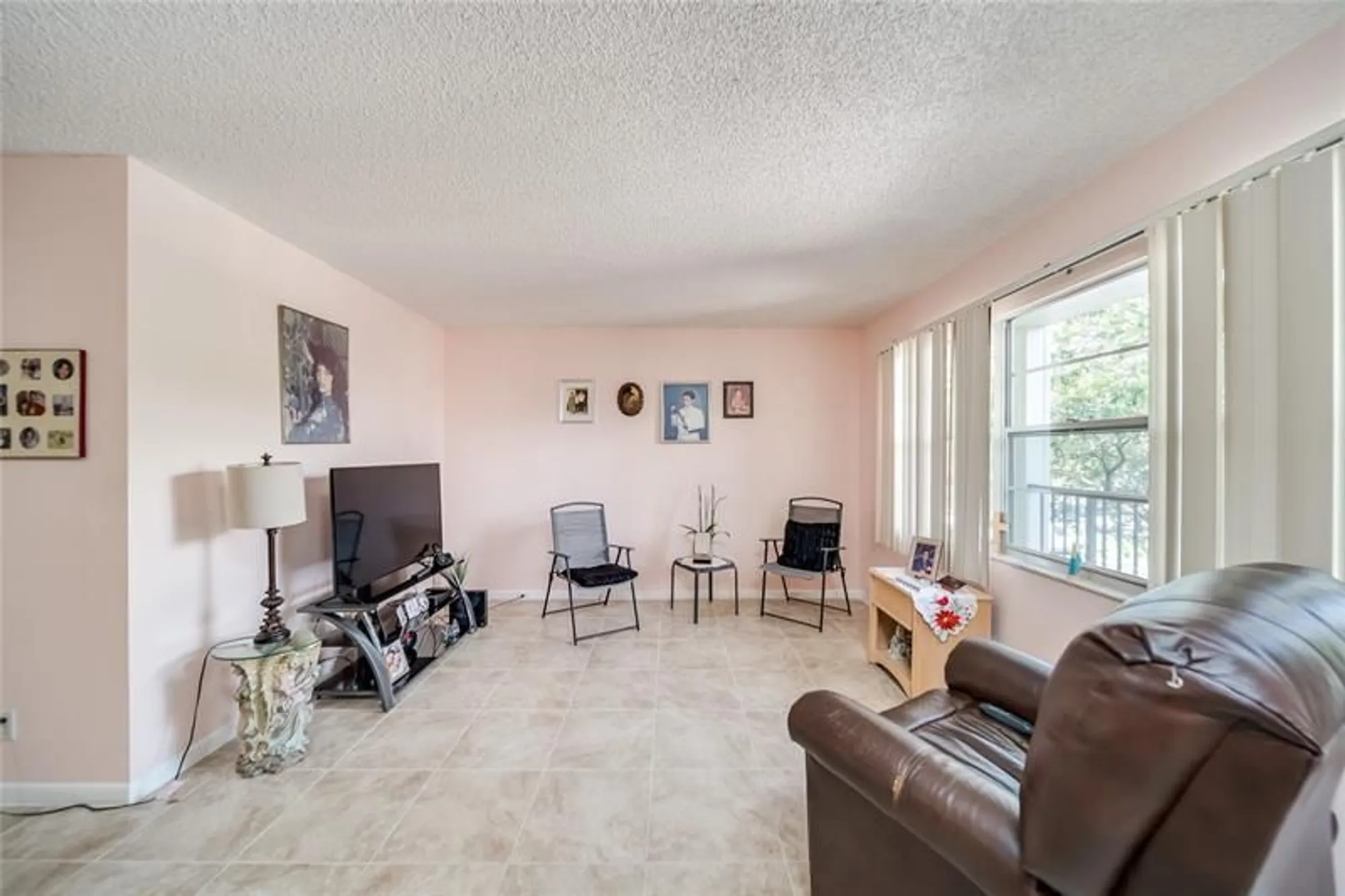 Property Slideshow image 23 of 44 | 13250 sw 7th ct 303l, Pembroke Pines, FL, 33027