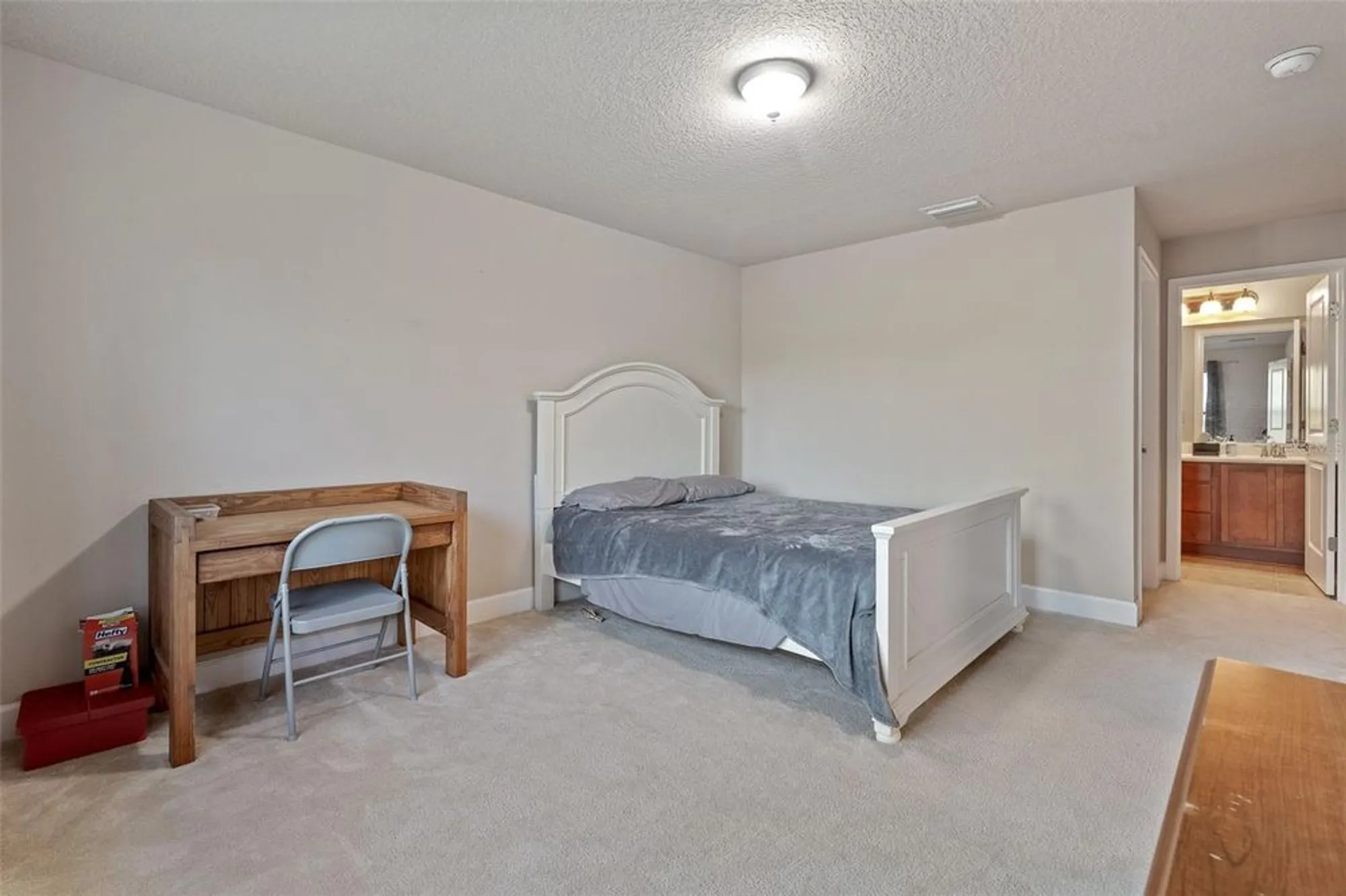 Property Slideshow image 34 of 51 | 1047 kilkenny ln, Ormond Beach, FL, 32174