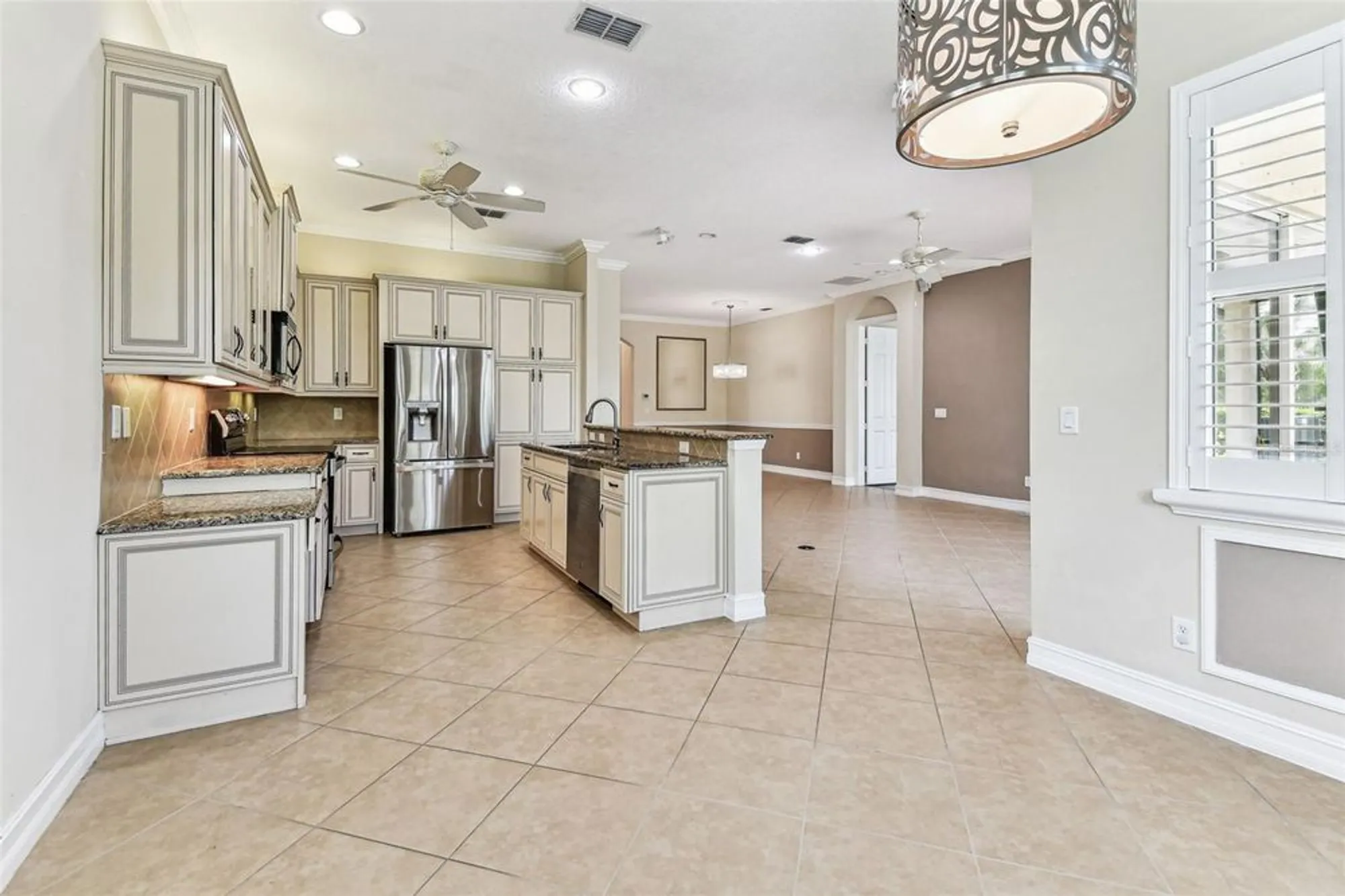 Property Slideshow image 35 of 100 | 16101 cape coral dr, Wimauma, FL, 33598