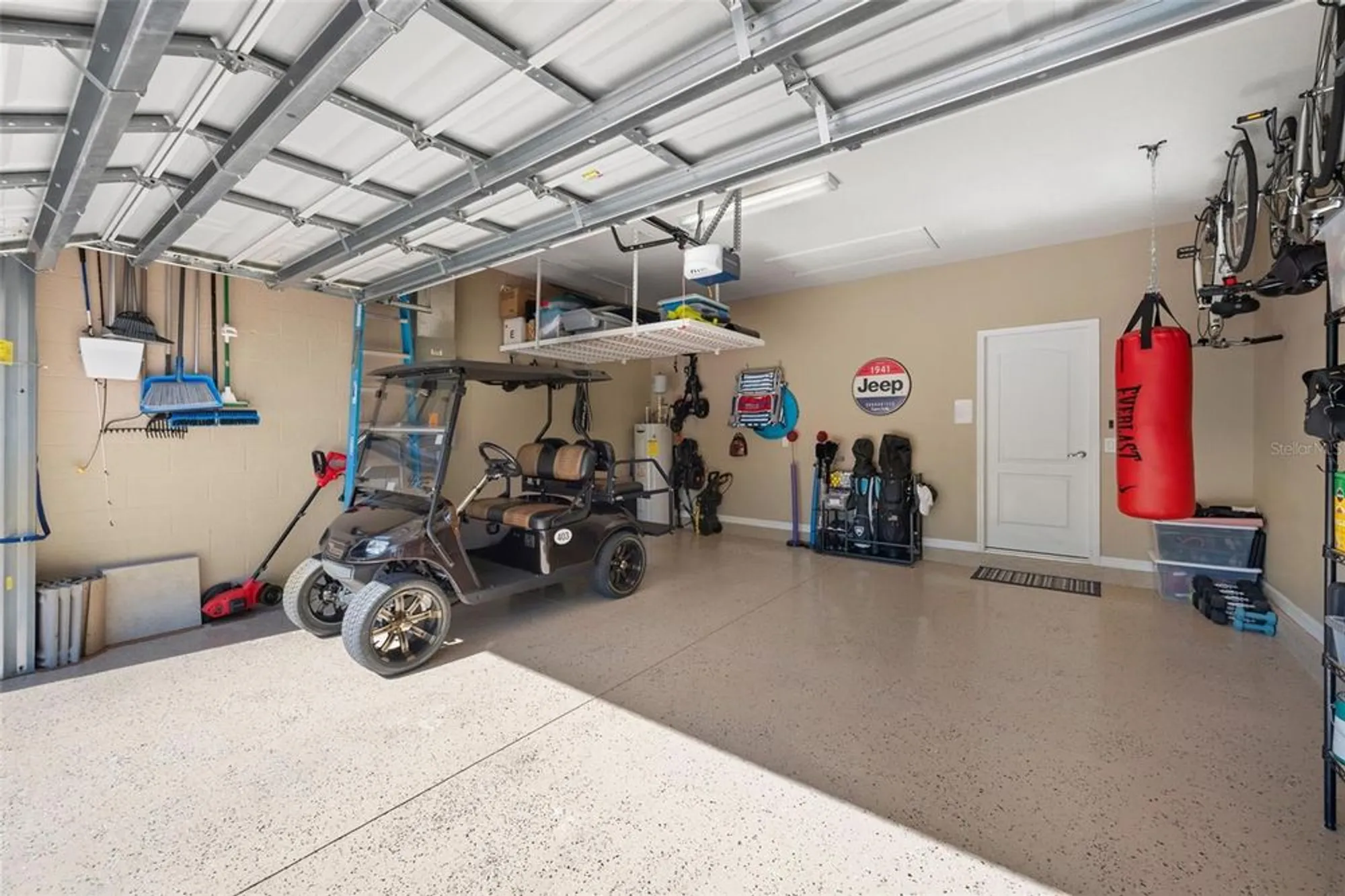 Property Slideshow image 35 of 54 | 7027 quiet creek dr, Bradenton, FL, 34212