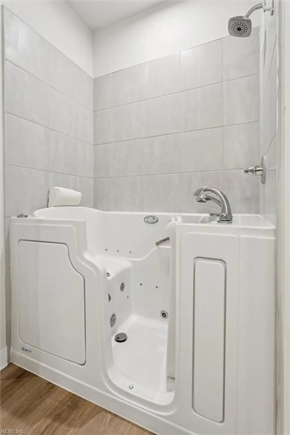 Property Slideshow image 19 of 45 | 23078 retreat ln, Carrollton, VA, 23314