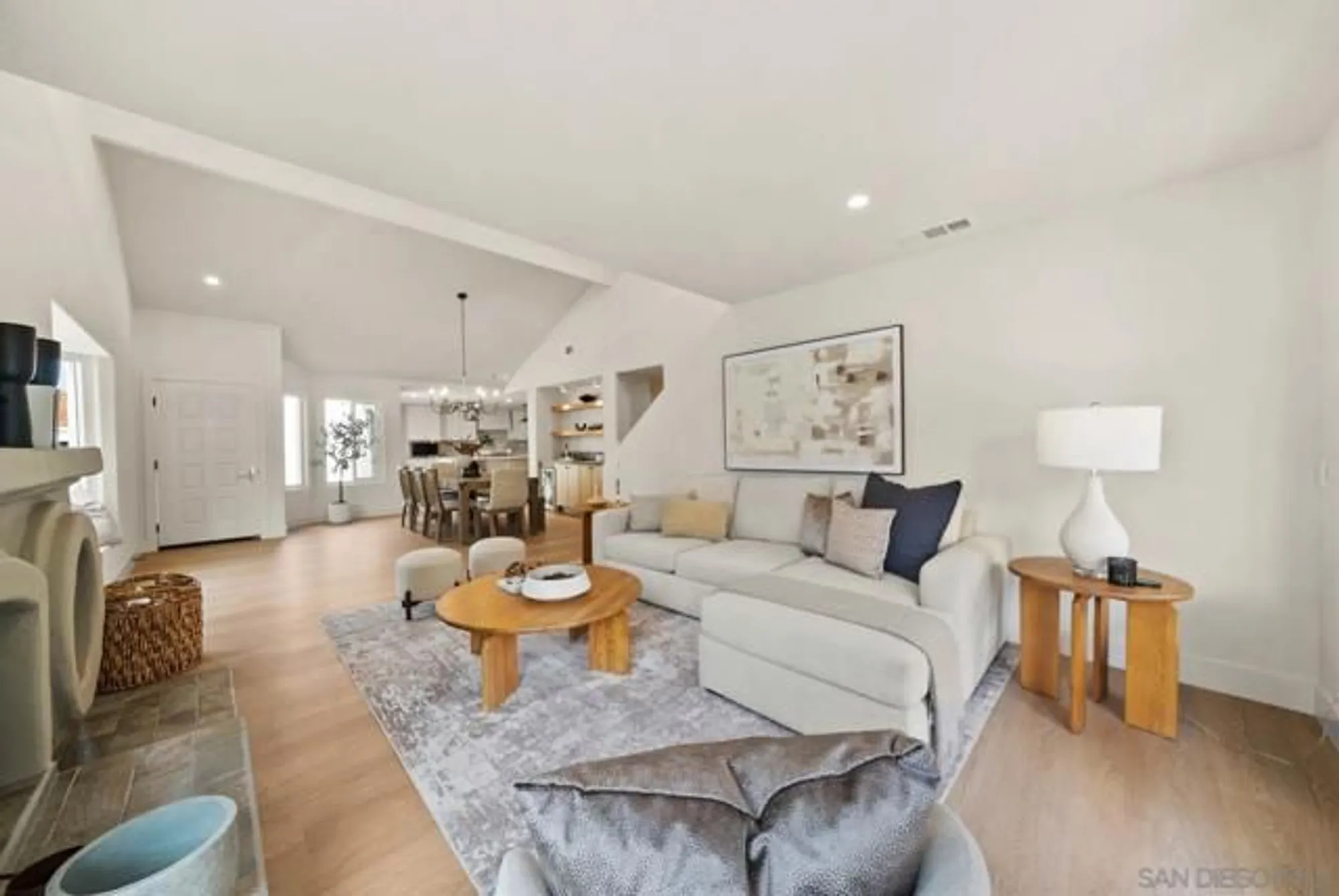 Property Slideshow image 13 of 29 | 4946 kalamis way, Oceanside, CA, 92056