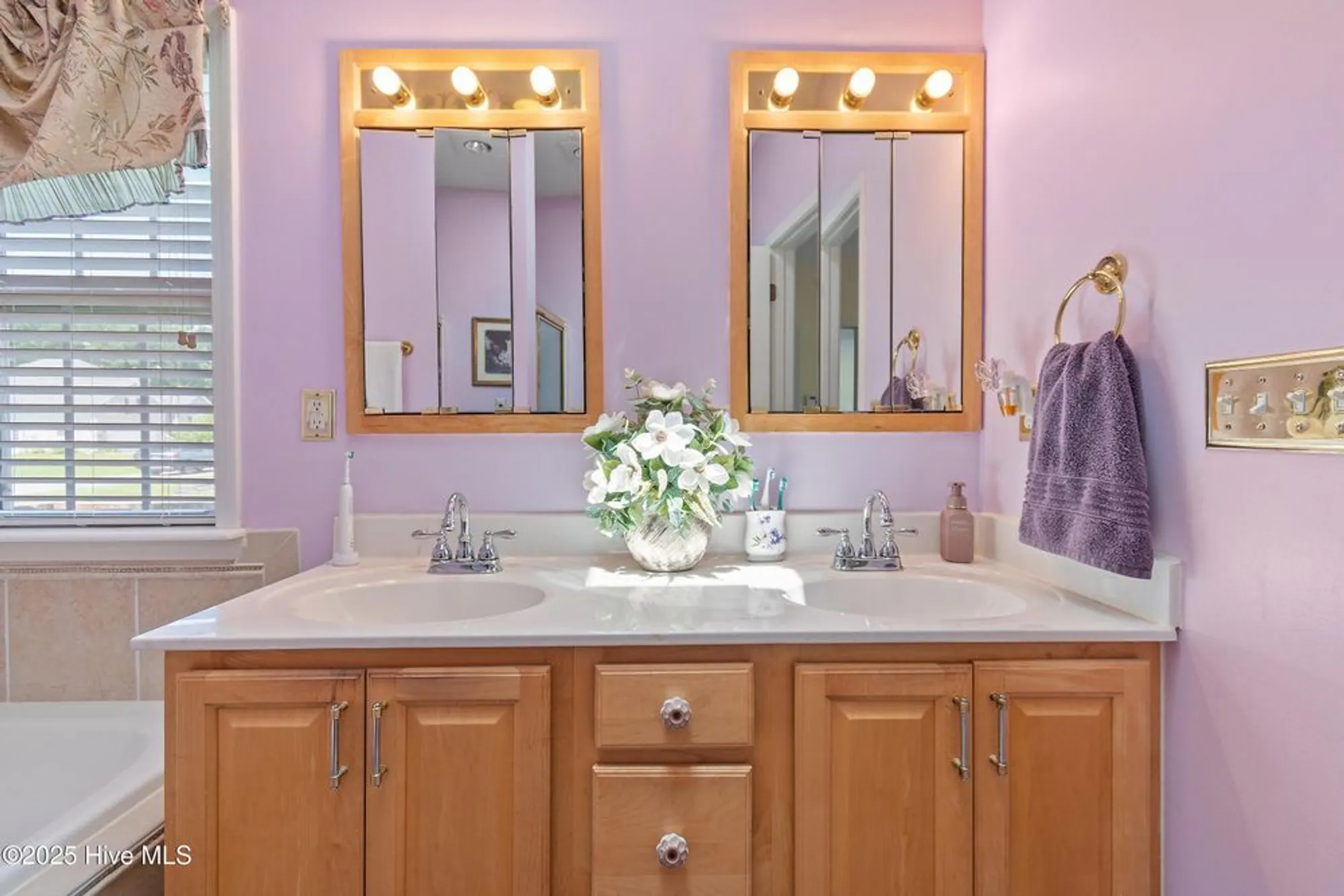 Property Slideshow image 22 of 51 | 186 ravennaside dr, Calabash, NC, 28467