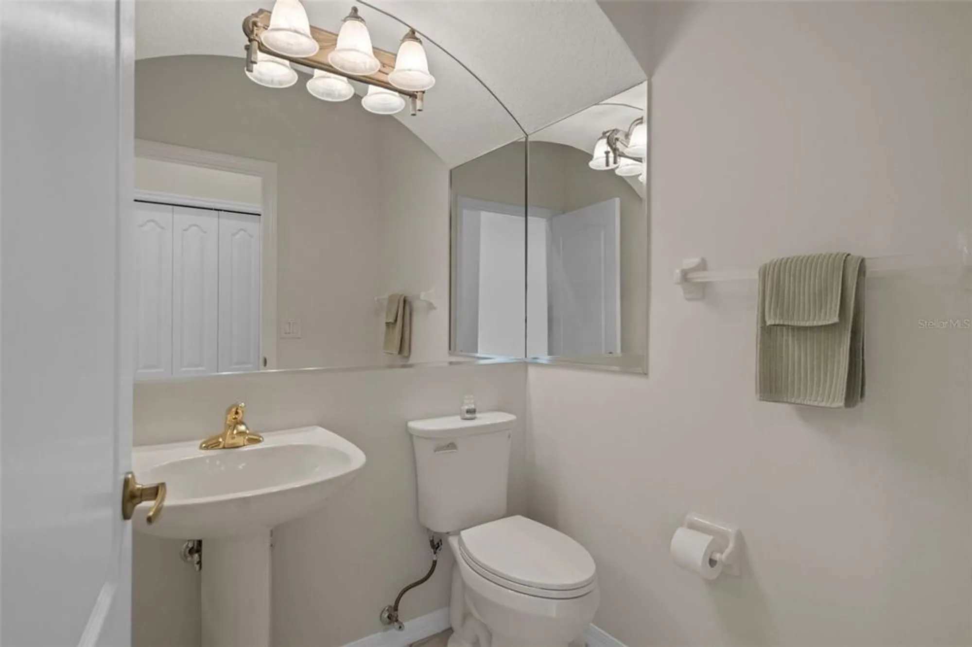 Property Slideshow image 47 of 93 | 576 w fenway dr, Hernando, FL, 34442