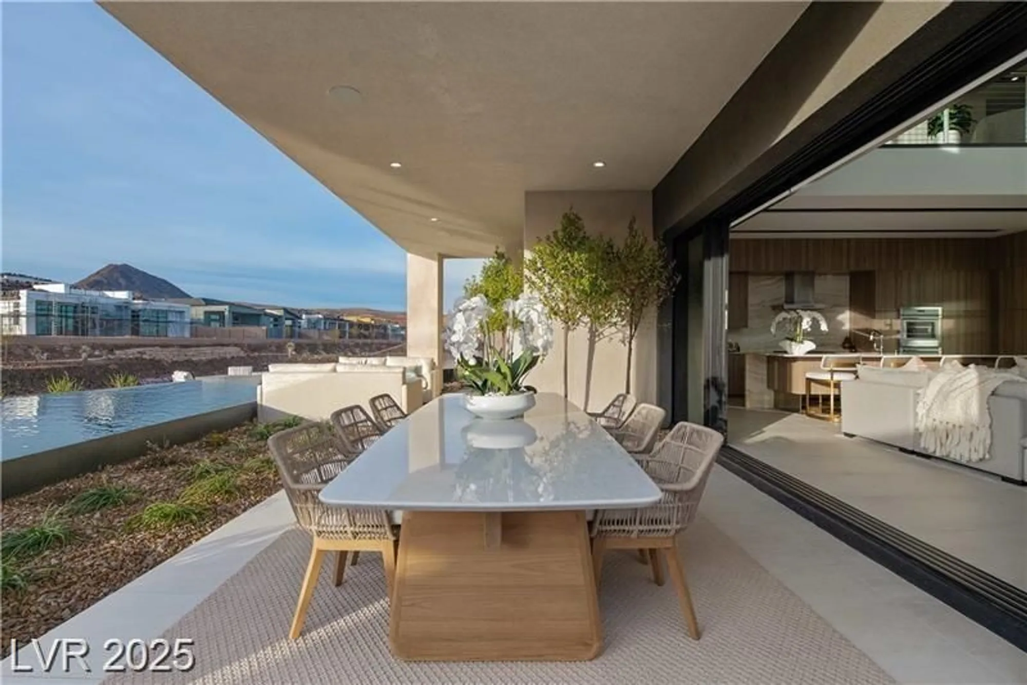 Property Slideshow image 15 of 16 | 105 still shores st, Henderson, NV, 89011
