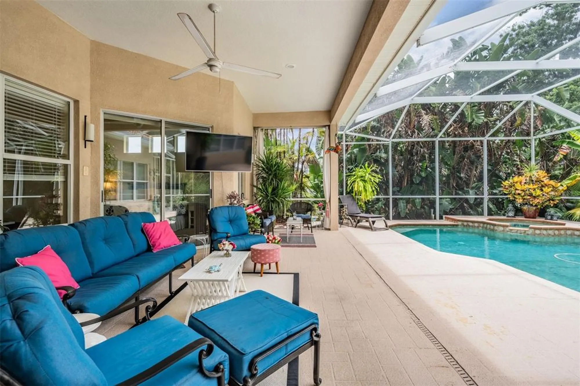 Property Slideshow image 14 of 50 | 13816 thoroughbred dr, Dade City, FL, 33525