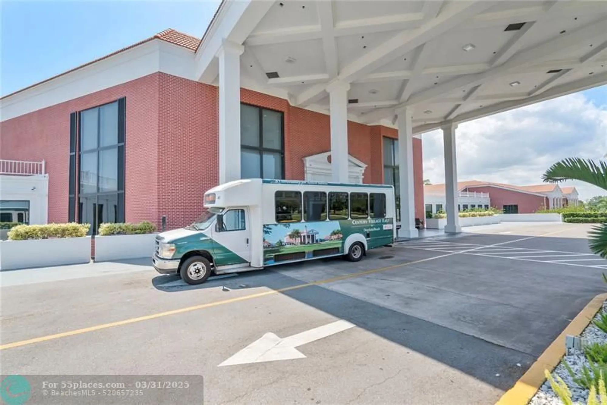 Property Slideshow image 23 of 32 | 190 oakridge m # 190, Deerfield Beach, FL, 33442