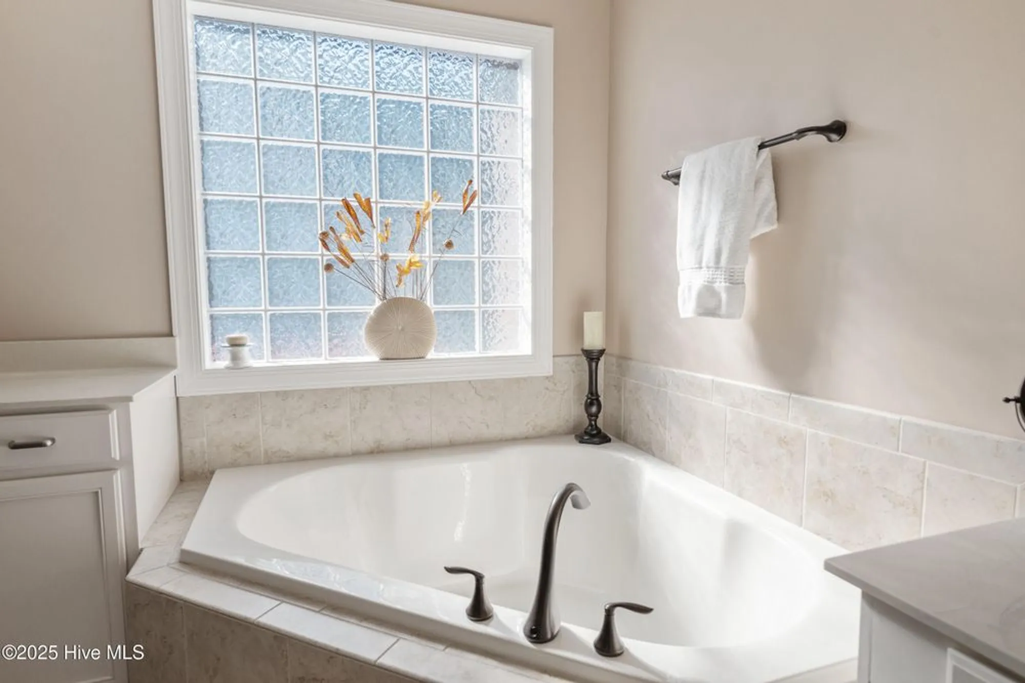 Property Slideshow image 30 of 42 | 2702 shady pine cir, Southport, NC, 28461