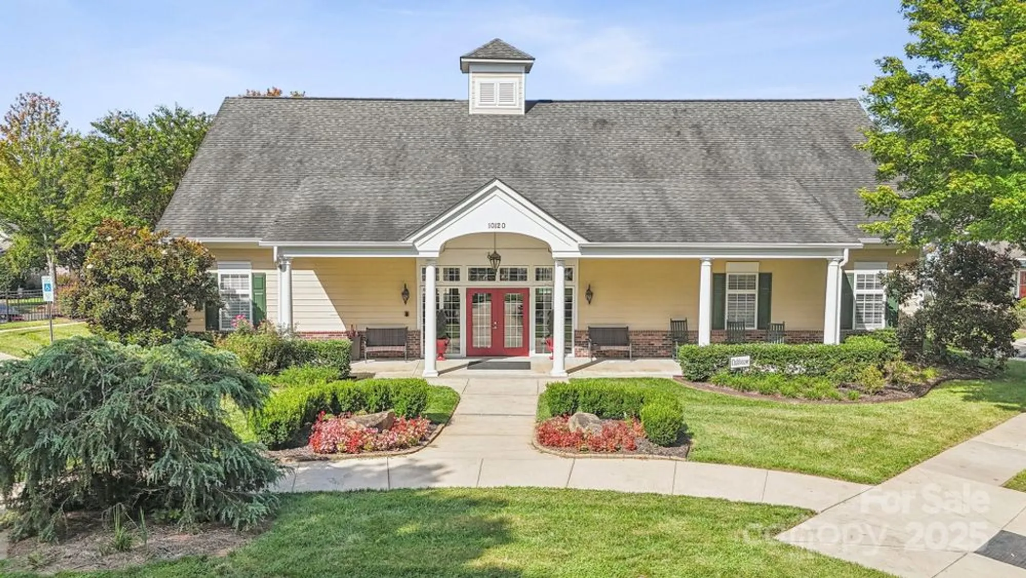 Property Slideshow image 28 of 29 | 10011 bishops gate blvd, Pineville, NC, 28134