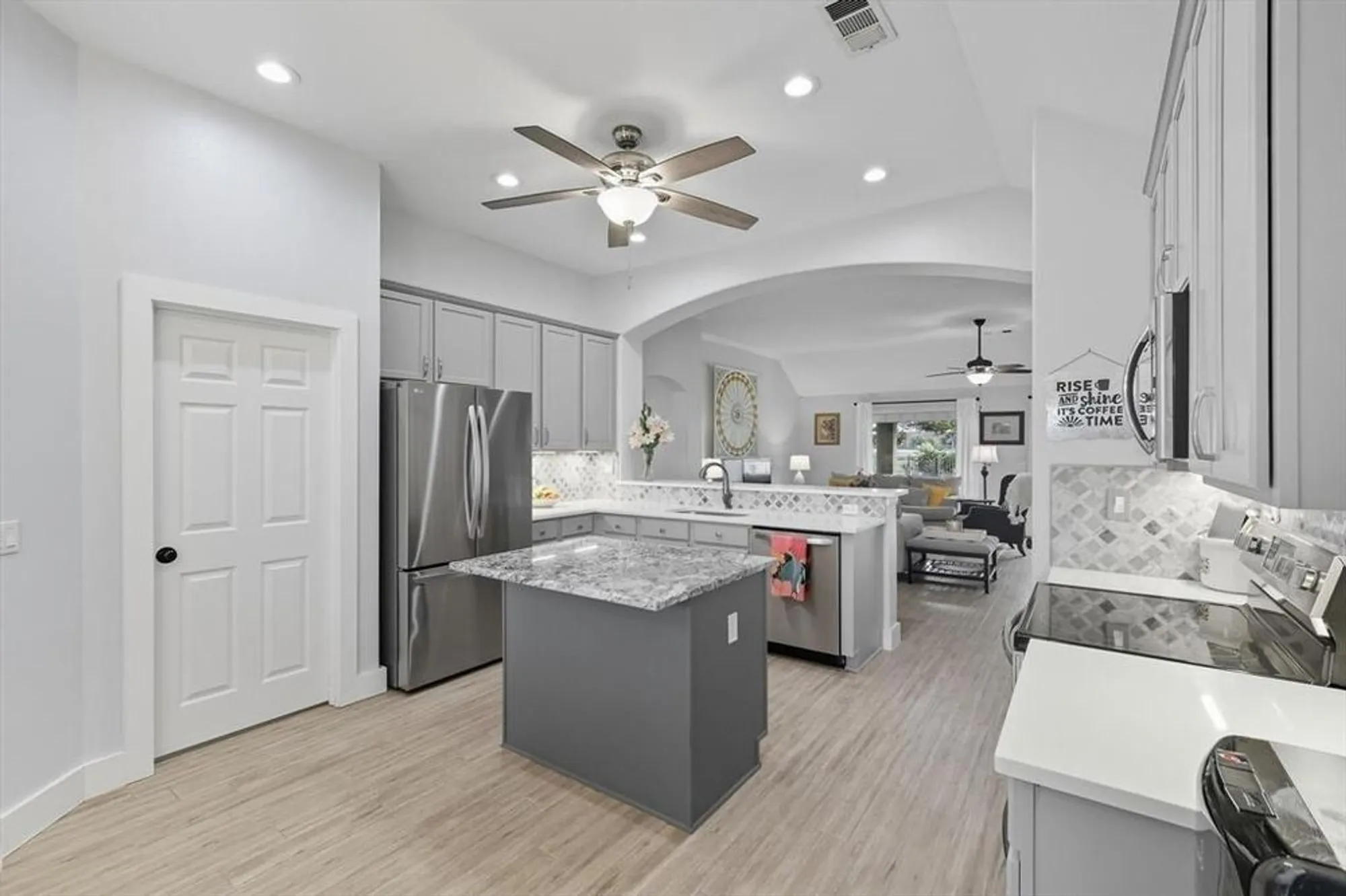 Property Slideshow image 13 of 39 | 9704 amber ct, Denton, TX, 76207