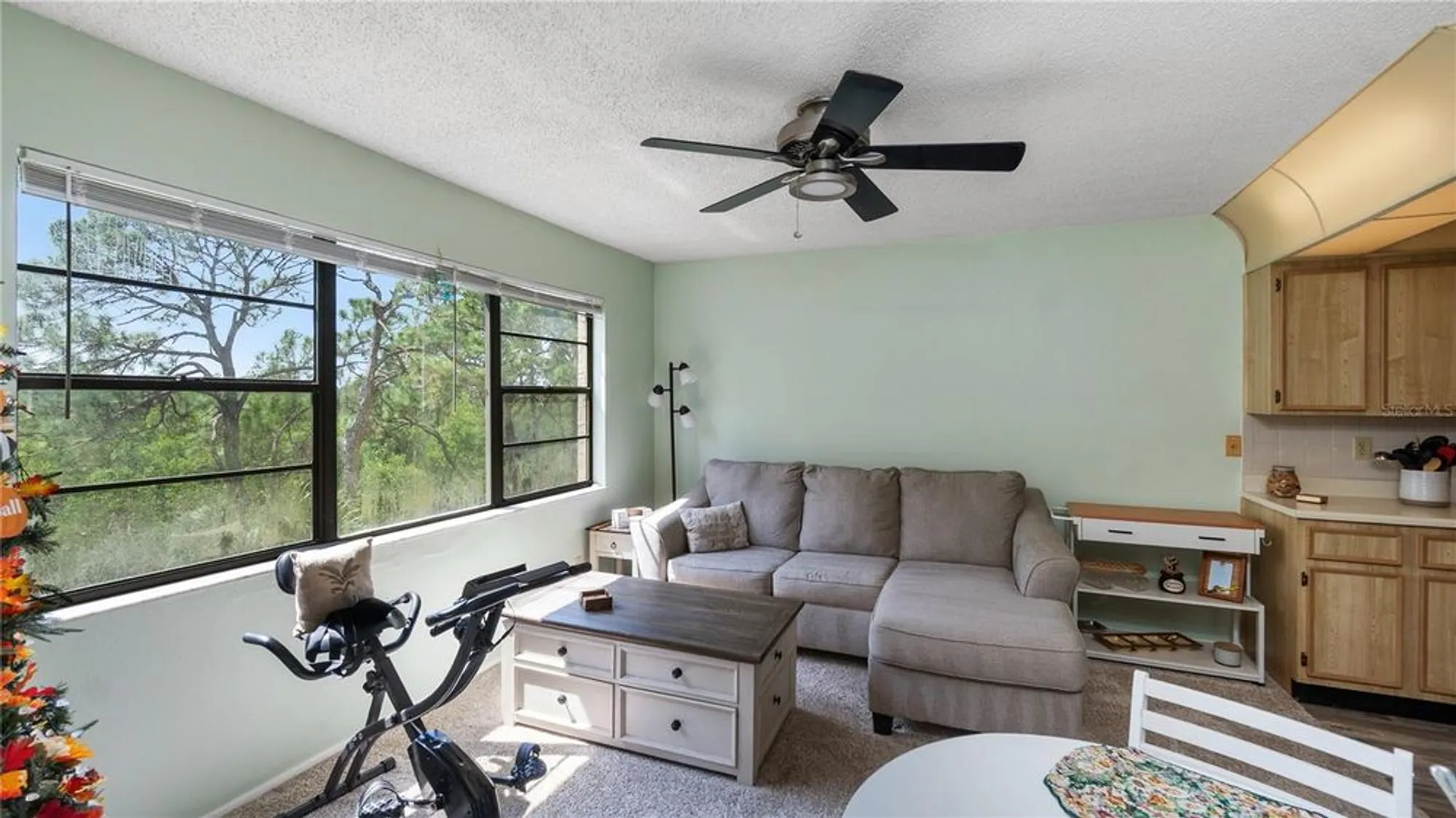 Property Slideshow image 18 of 31 | 8198 terrace garden dr n unit 304, St Petersburg, FL, 33709