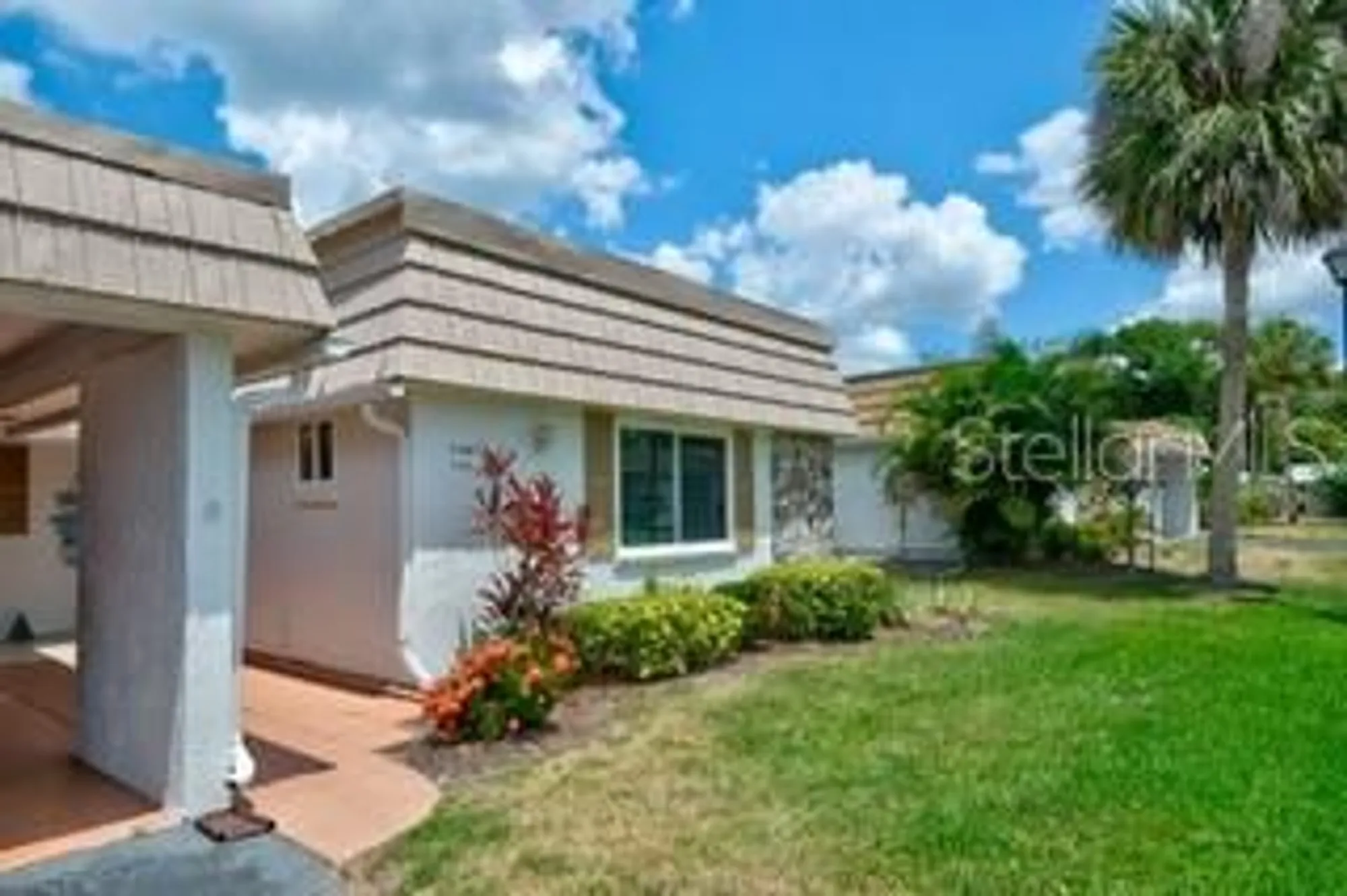 Property Slideshow image 36 of 49 | 2609 riverbluff pkwy # 146, Sarasota, FL, 34231