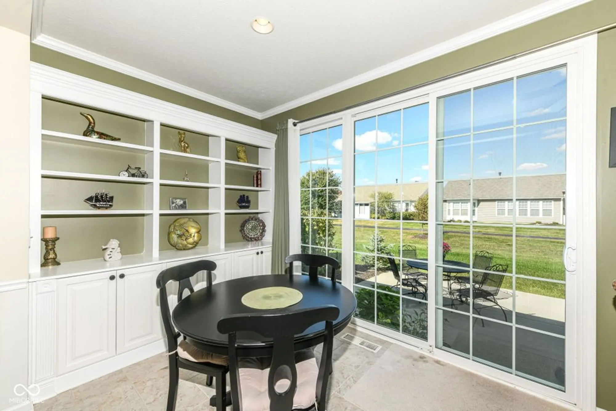 Property Slideshow image 12 of 52 | 16176 brookmere ave, Fishers, IN, 46037