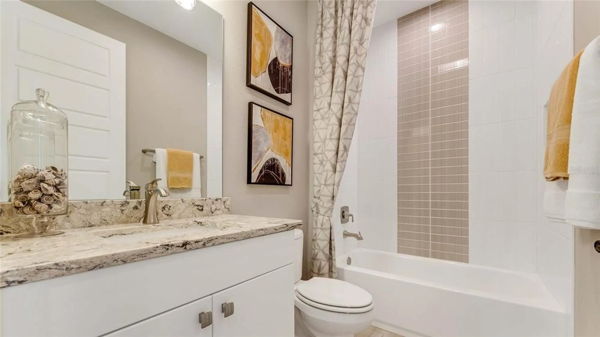 Property Slideshow image 16 of 23 | 1352 savoy ln, Deland, FL, 32724