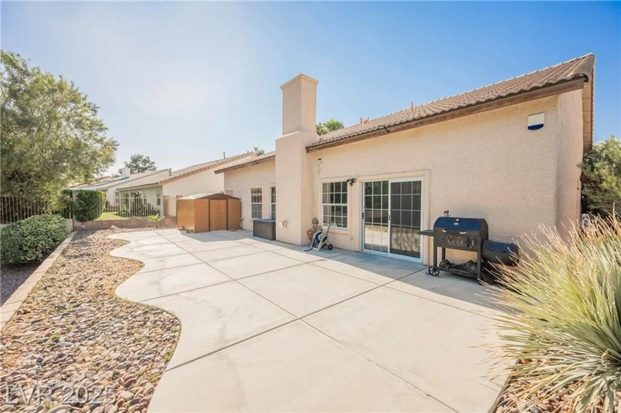 Property Slideshow image 11 of 66 | 5133 burr oak dr, Las Vegas, NV, 89130