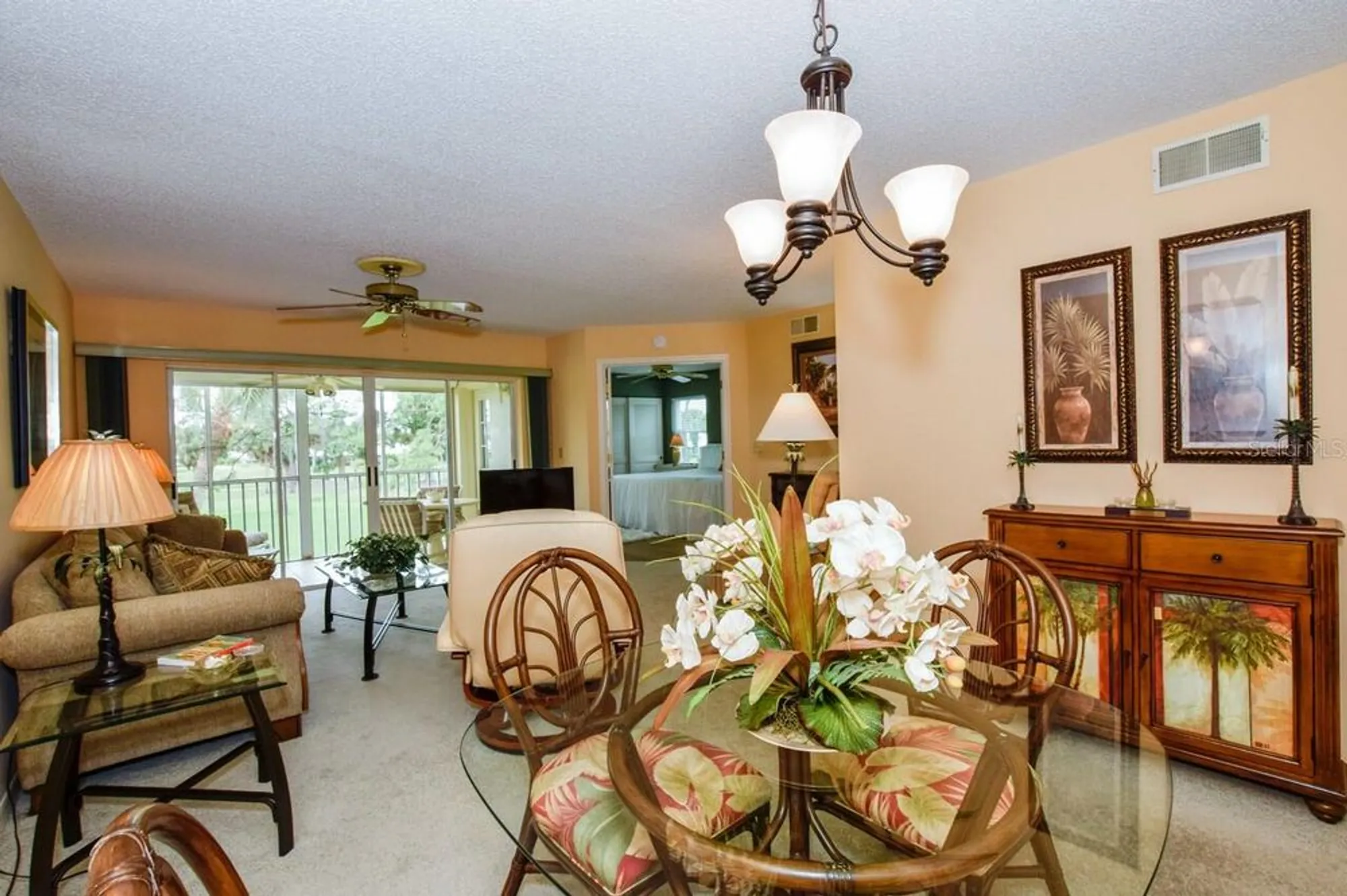 Property Slideshow image 6 of 44 | 433 cerromar ln 438, Venice, FL, 34293