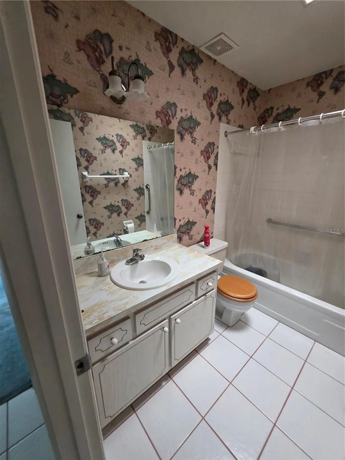 Property Slideshow image 20 of 29 | 1818 san salvador ct, Winter Haven, FL, 33881