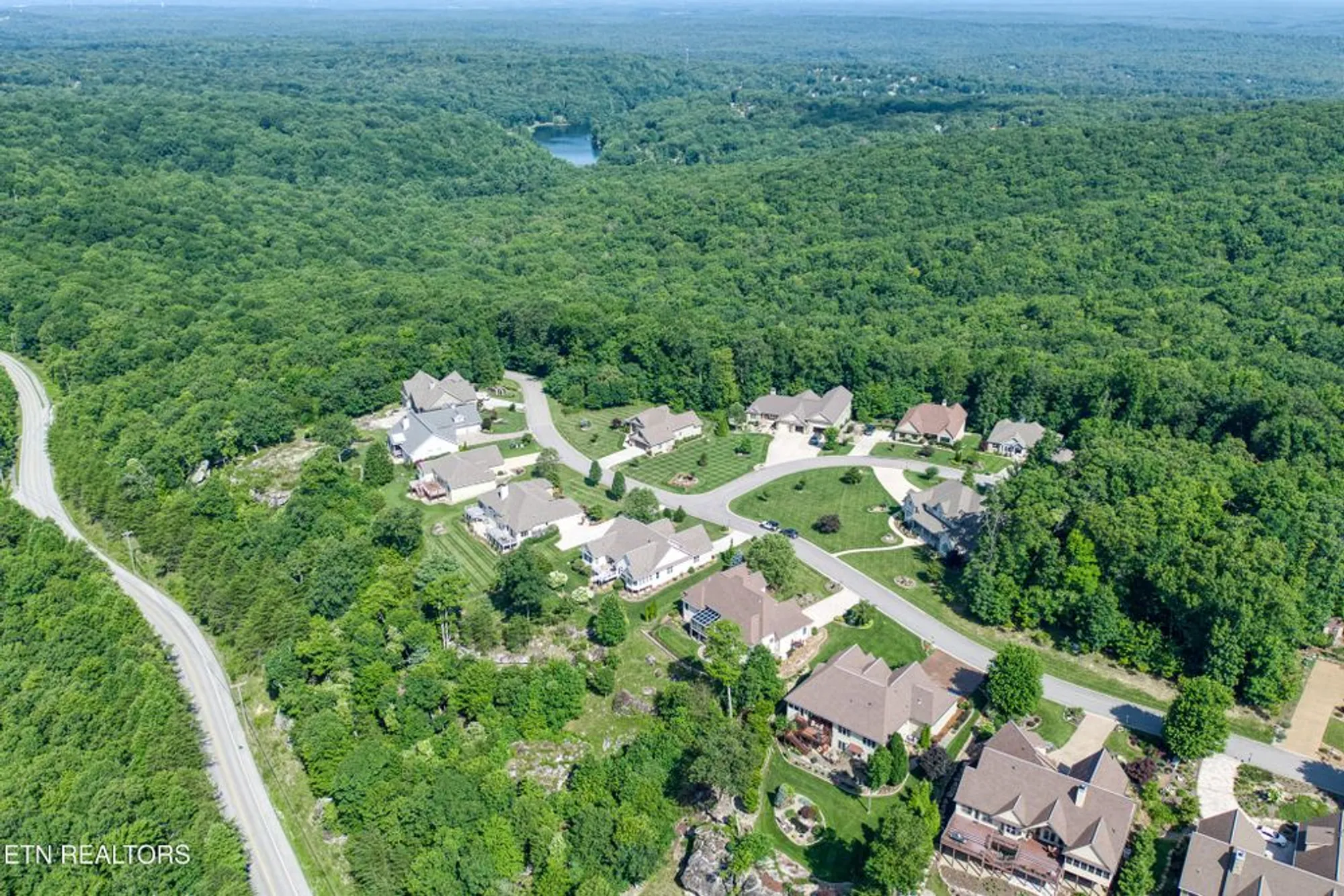 Property Slideshow image 45 of 46 | 40 bluff view ter, Crossville, TN, 38558