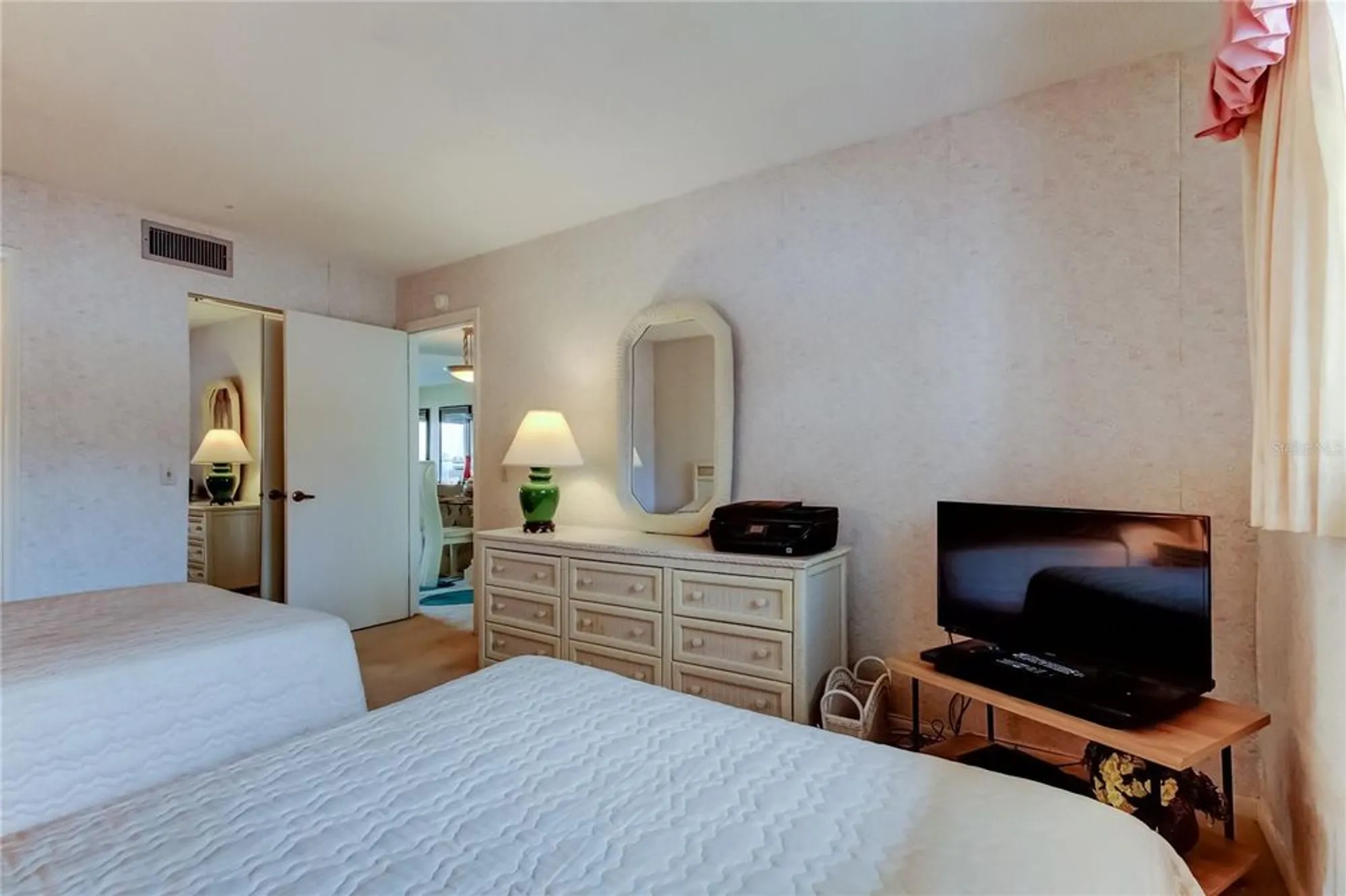 Property Slideshow image 16 of 28 | 6268 palma del mar blvd s apt 213, St Petersburg, FL, 33715