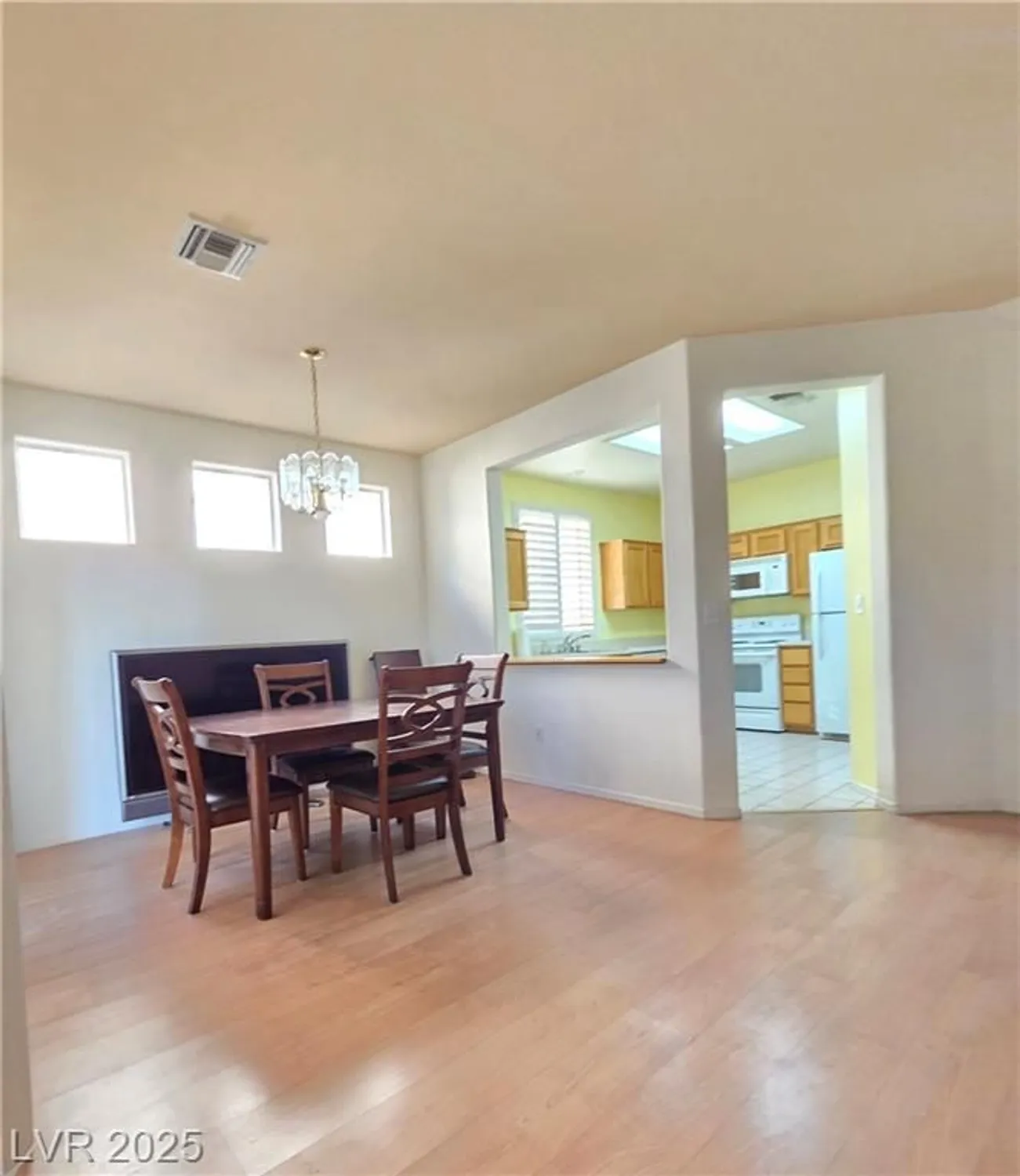 Property Slideshow image 10 of 42 | 10409 snyder ave, Las Vegas, NV, 89134