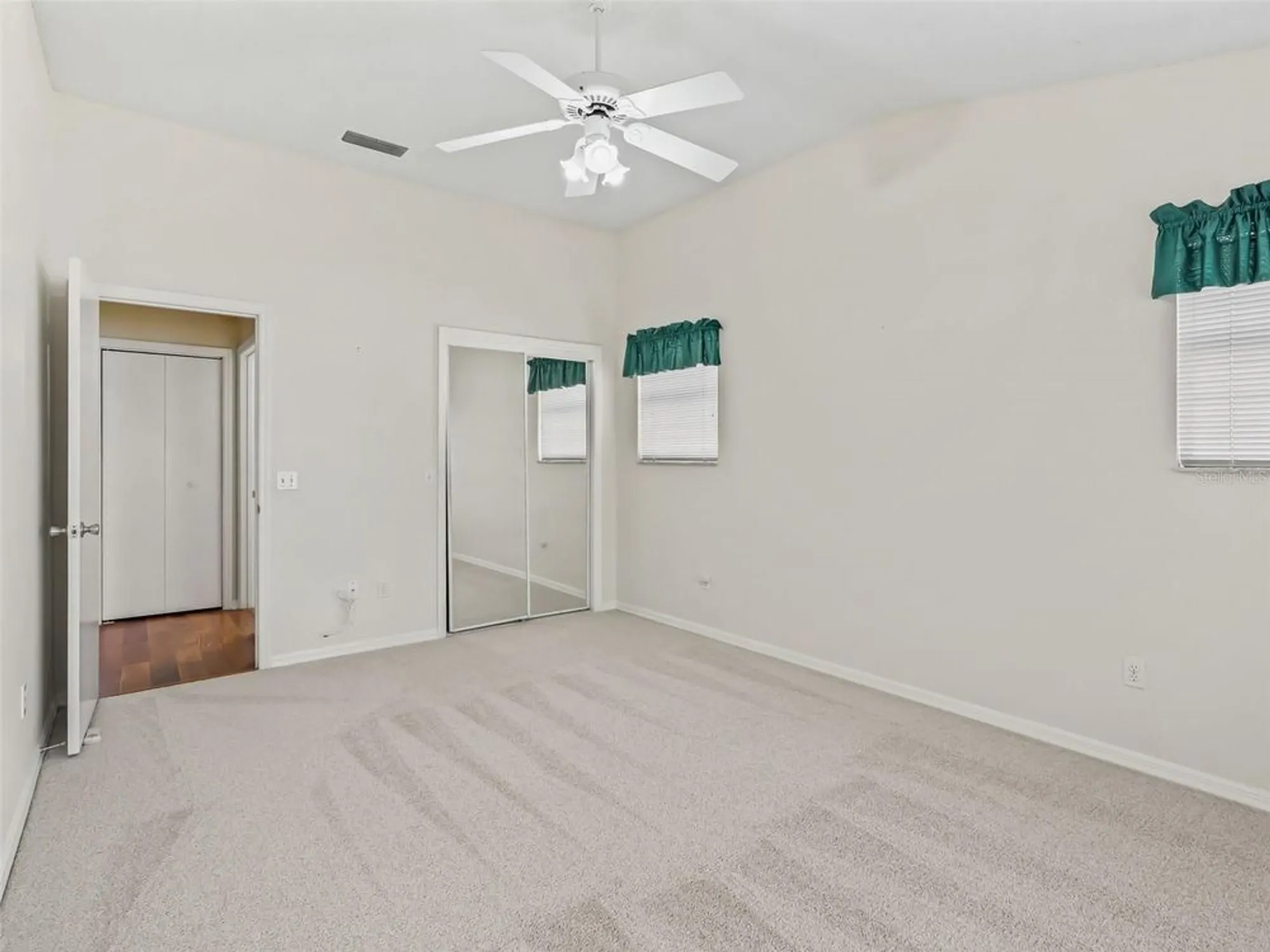 Property Slideshow image 37 of 51 | 1013 del rio dr, Lady Lake, FL, 32159