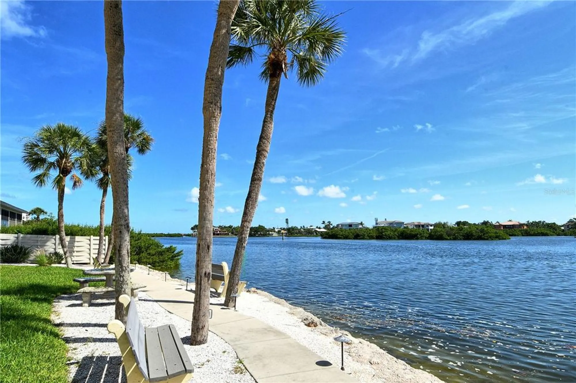 Property Slideshow image 40 of 62 | 1250 n portofino dr apt 208, Sarasota, FL, 34242