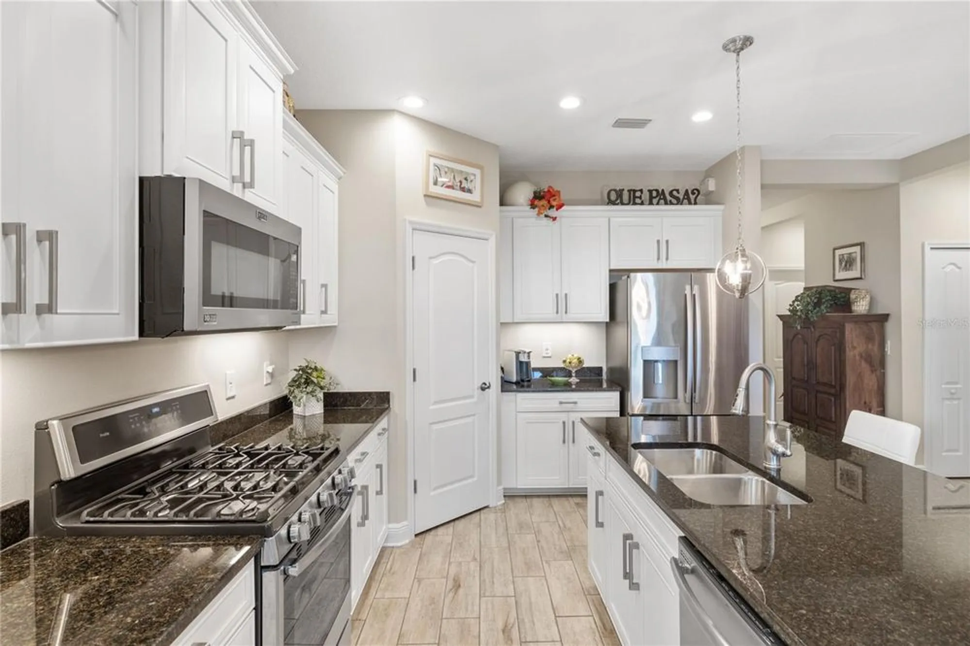 Property Slideshow image 8 of 70 | 11125 mcdermott ct, Englewood, FL, 34223