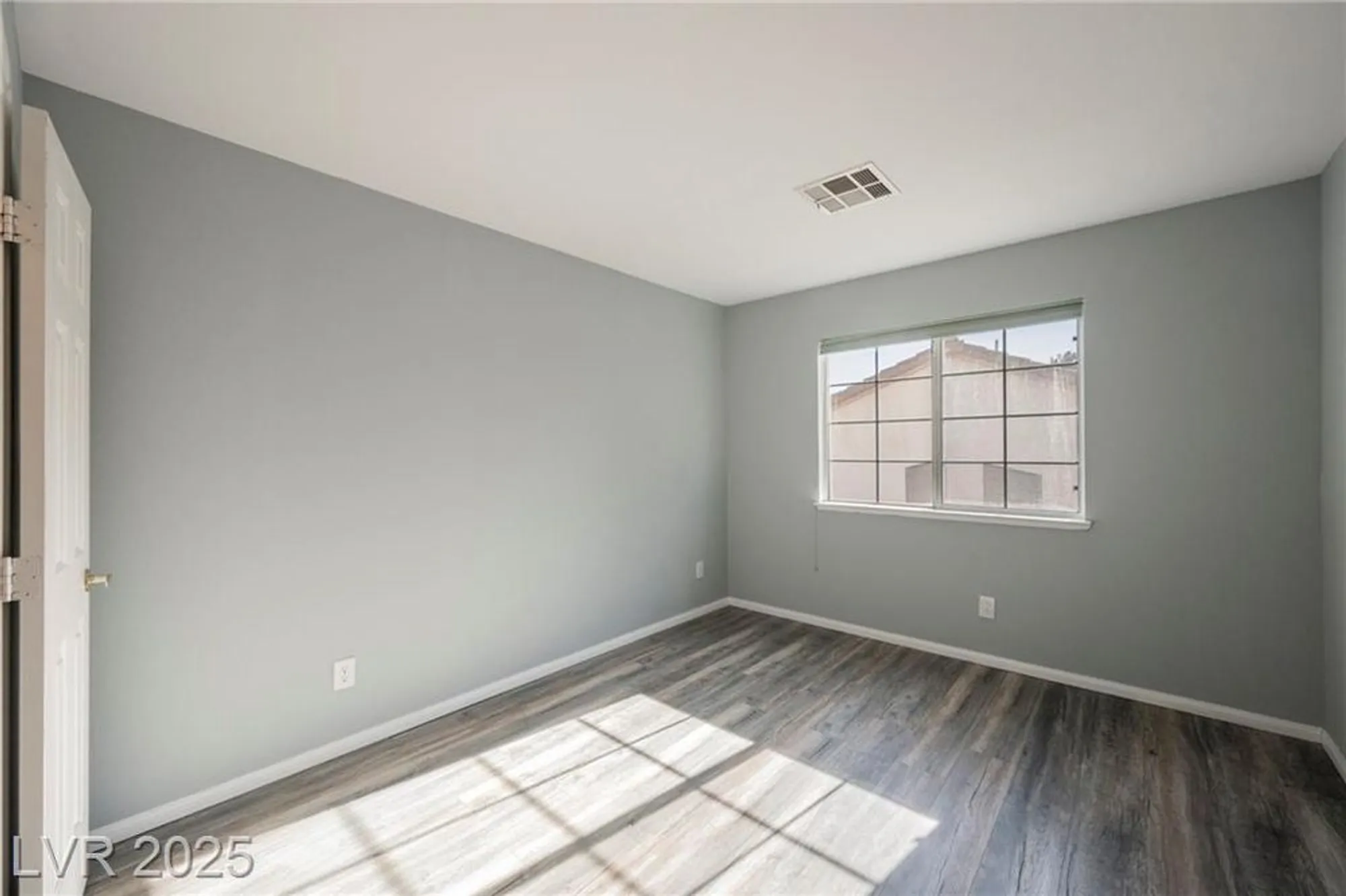 Property Slideshow image 51 of 66 | 5133 burr oak dr, Las Vegas, NV, 89130