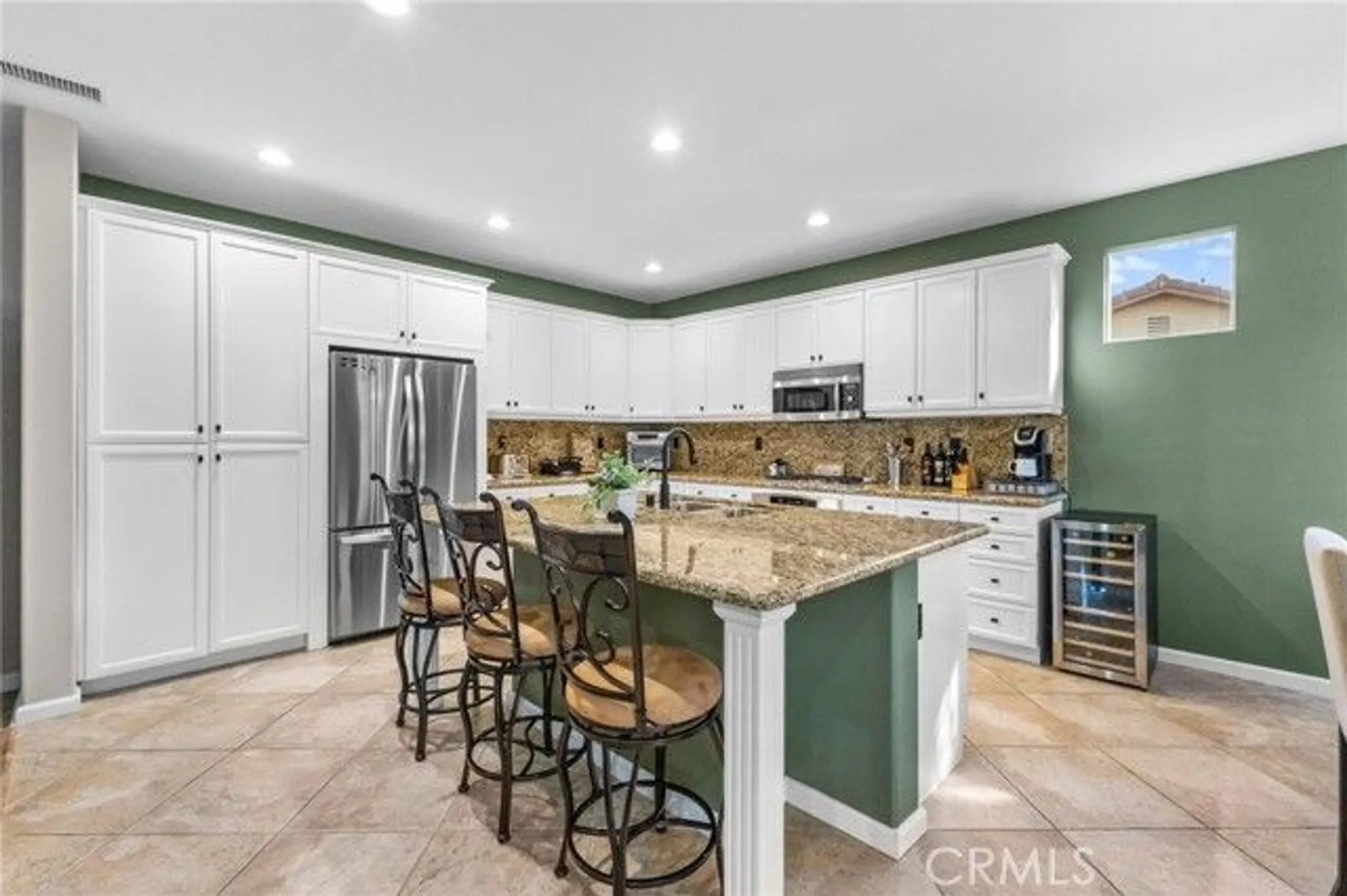 Property Slideshow image 8 of 32 | 23757 cahuilla ct, Corona, CA, 92883