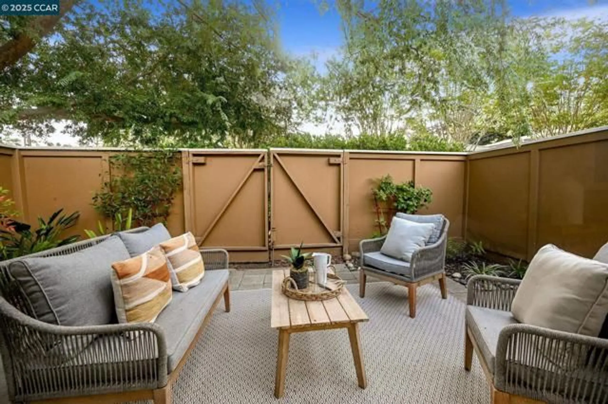 Property Slideshow image 5 of 38 | 1129 ptarmigan dr 3, Walnut Creek, CA, 94595