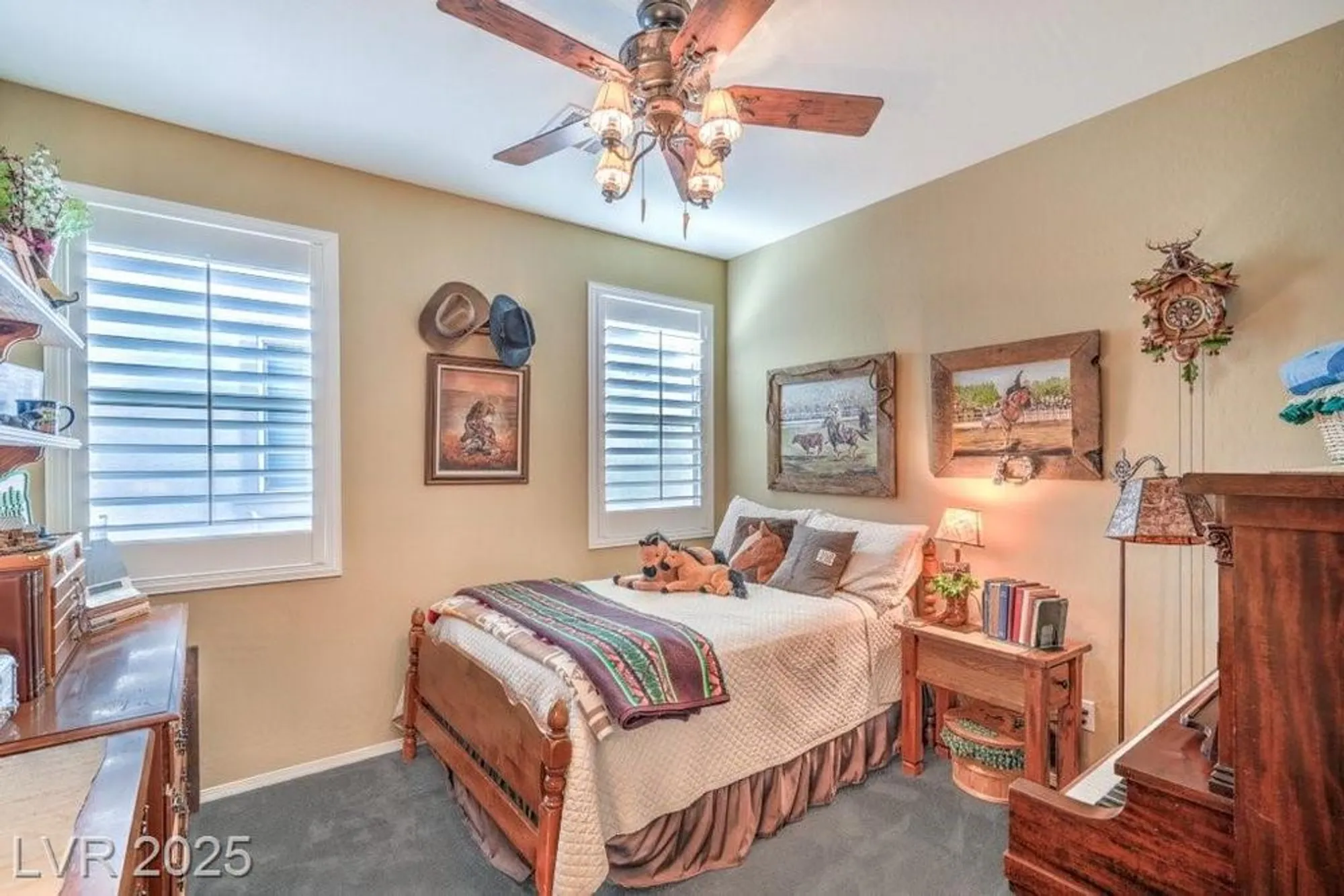 Property Slideshow image 19 of 37 | 3709 corte bella hills ave, North Las Vegas, NV, 89081
