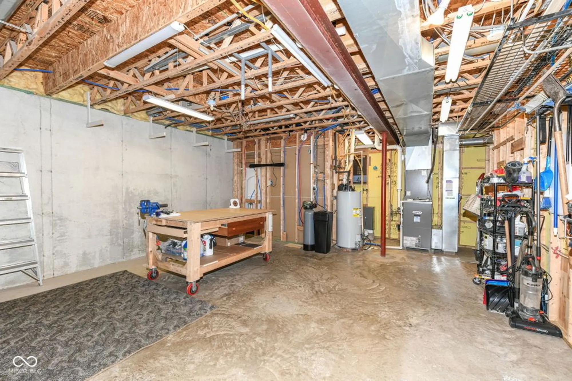 Property Slideshow image 33 of 52 | 16176 brookmere ave, Fishers, IN, 46037