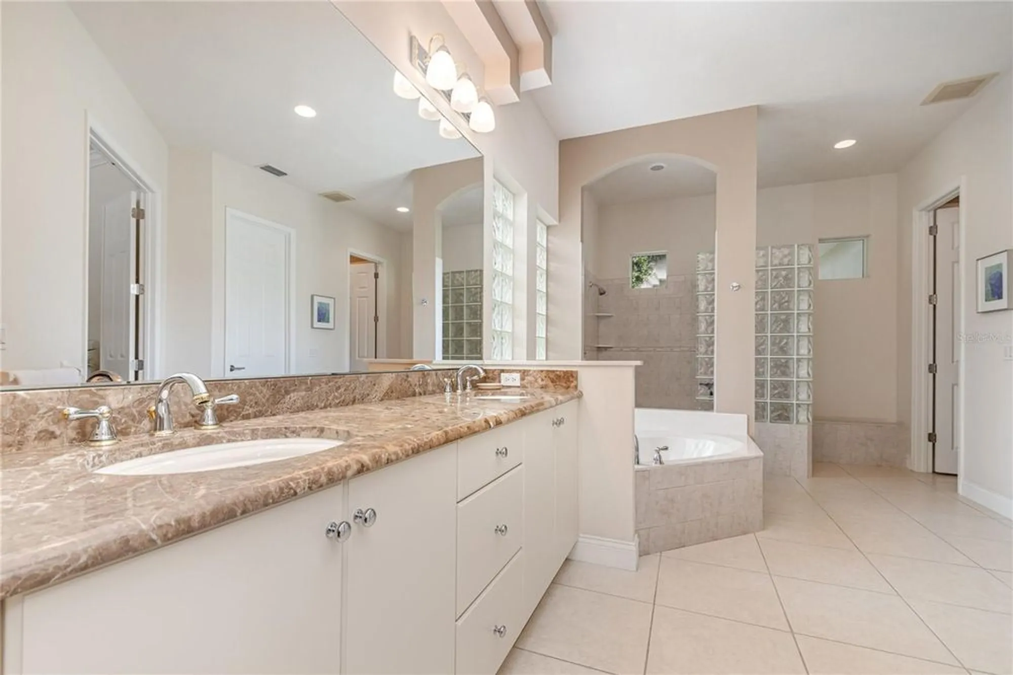 Property Slideshow image 20 of 46 | 3413 rexford cir, Ormond Beach, FL, 32174