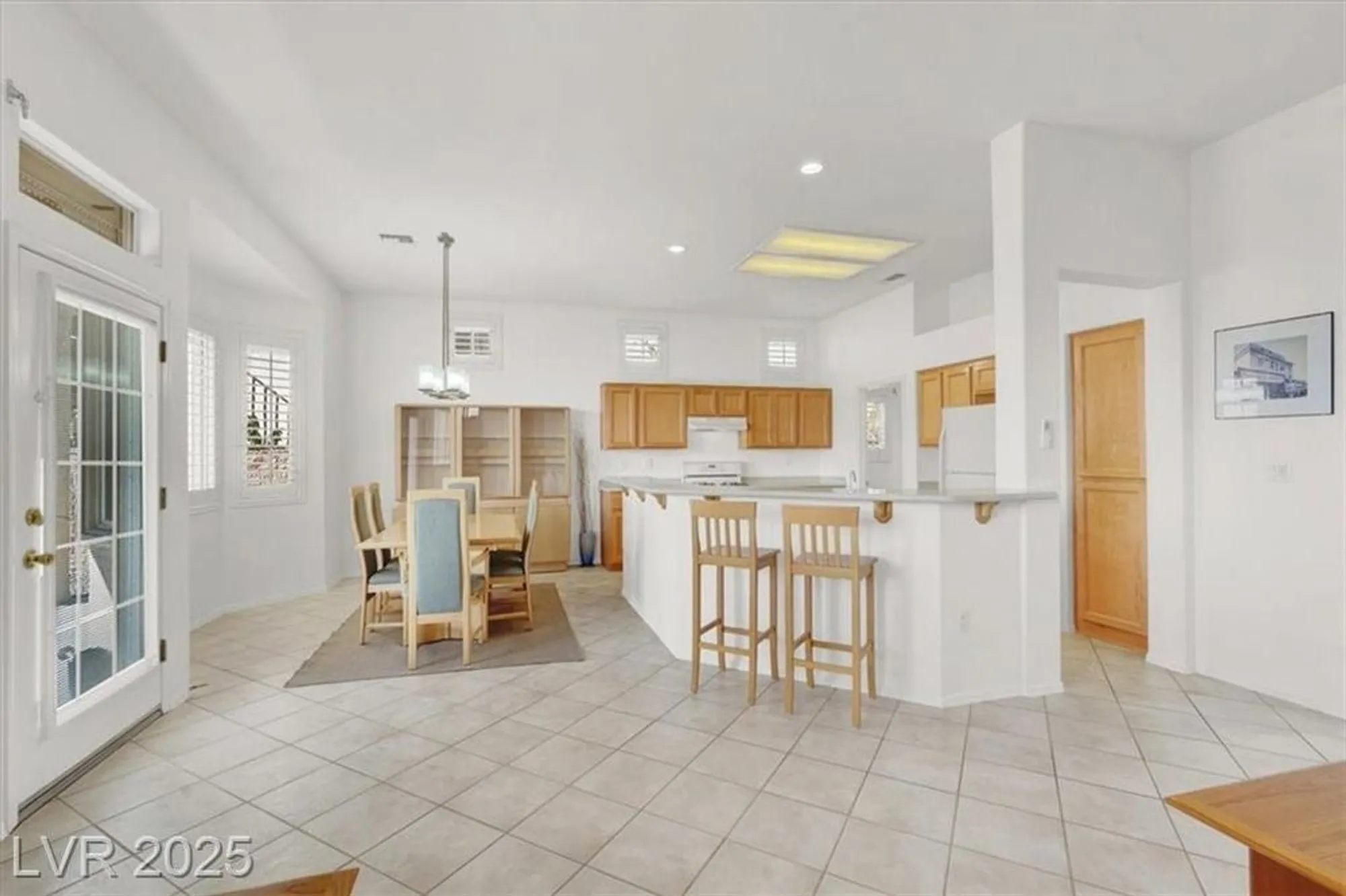 Property Slideshow image 11 of 41 | 10713 brinkwood ave, Las Vegas, NV, 89134