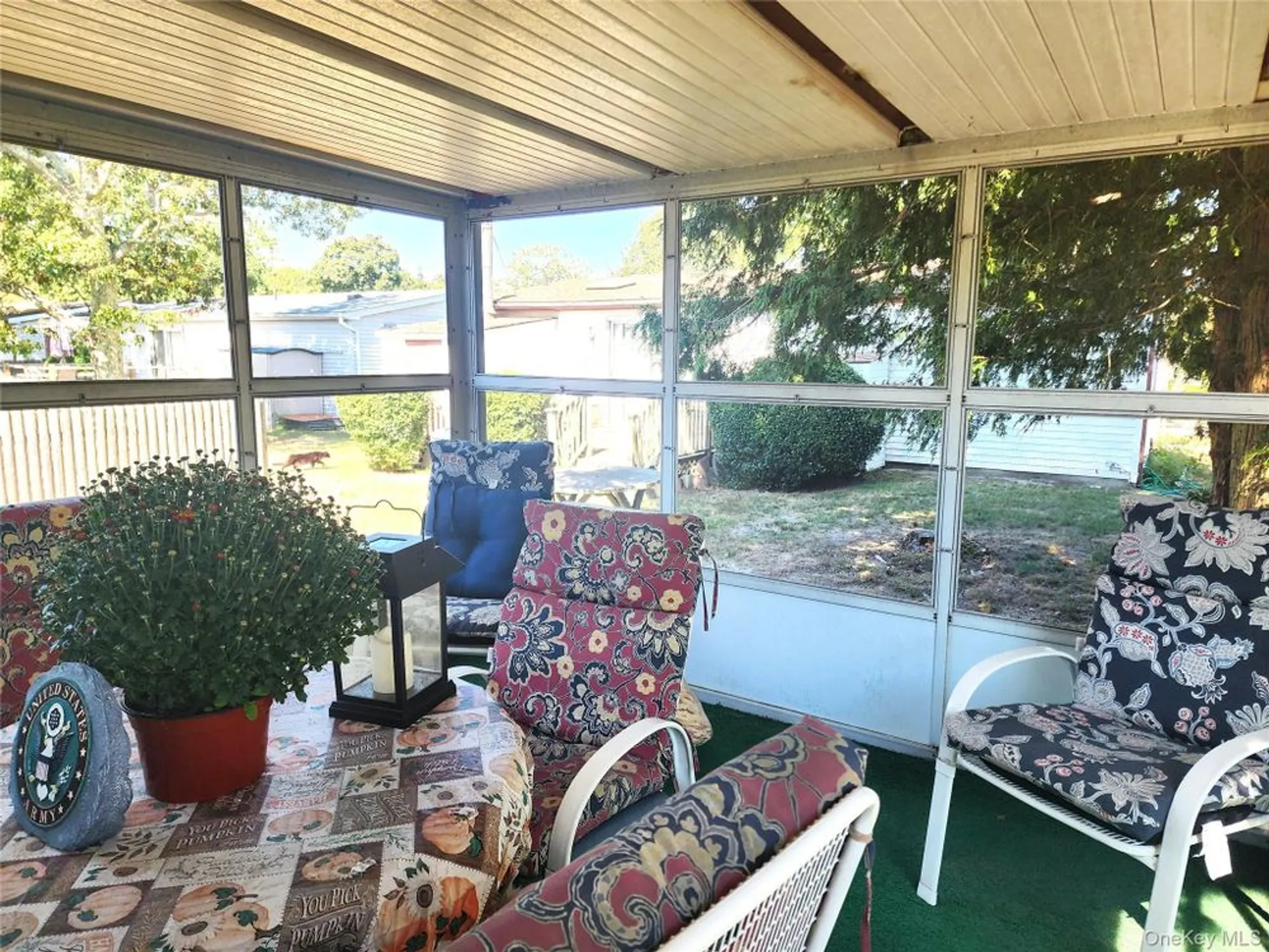 Property Slideshow image 16 of 29 | 38b village cir s, Manorville, NY, 11949