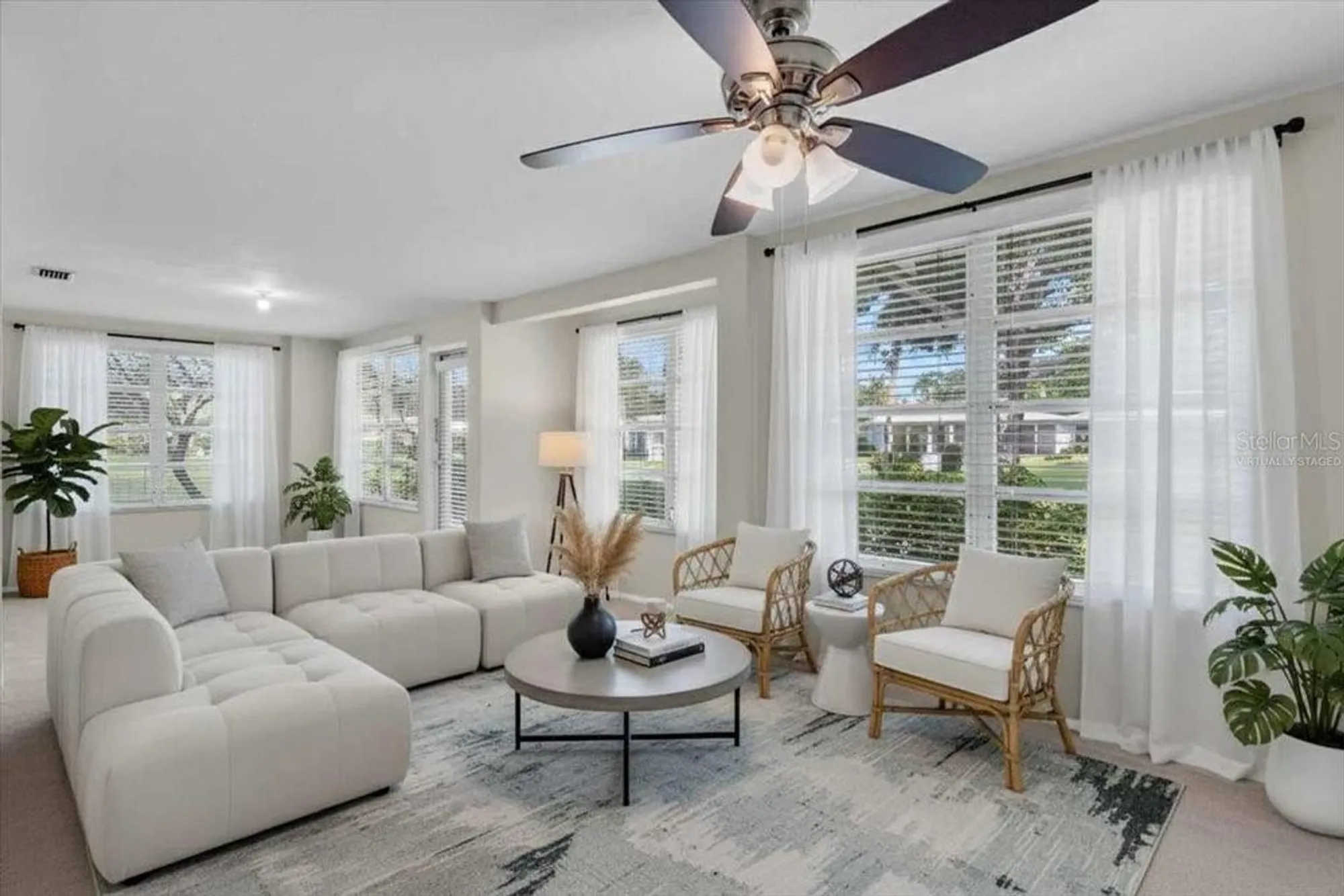 Property Slideshow image 9 of 31 | 3140 village green dr # 1119, Sarasota, FL, 34239