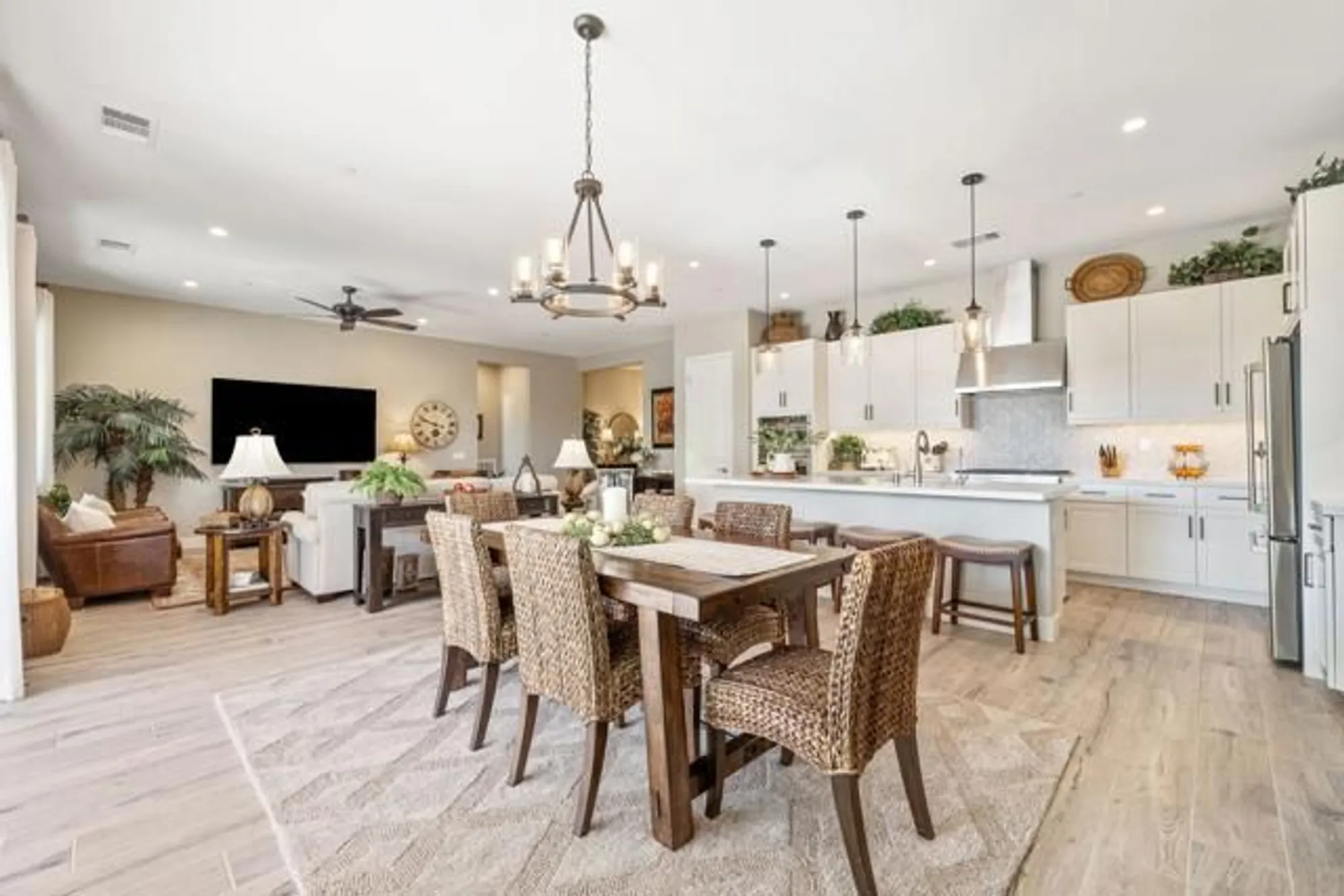 Property Slideshow image 11 of 53 | 51750 coral mountain dr, Indio, CA, 92201