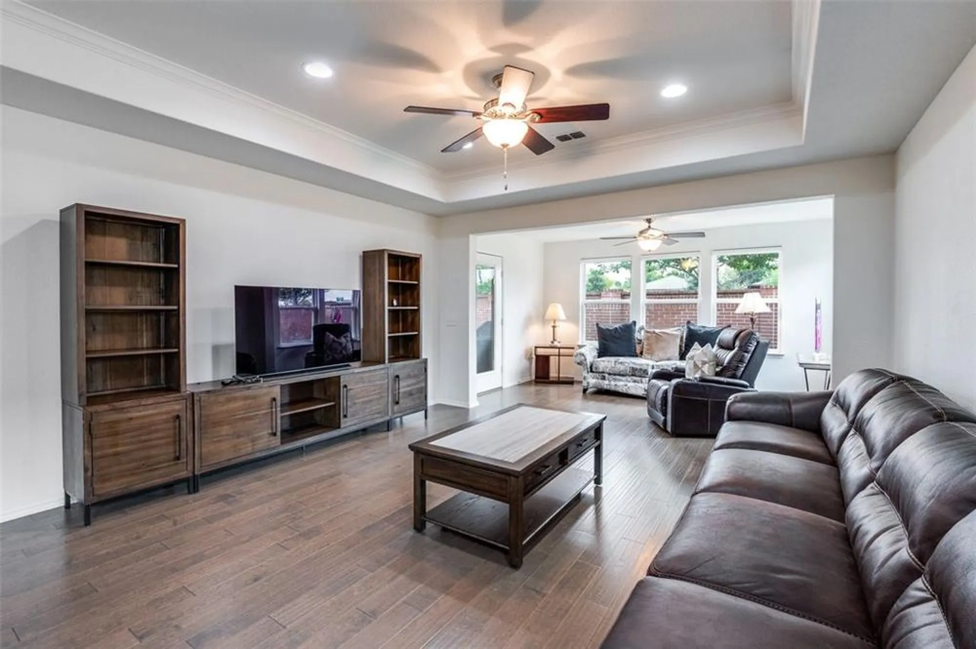 Property Slideshow image 11 of 25 | 8040 cool river dr, Frisco, TX, 75036