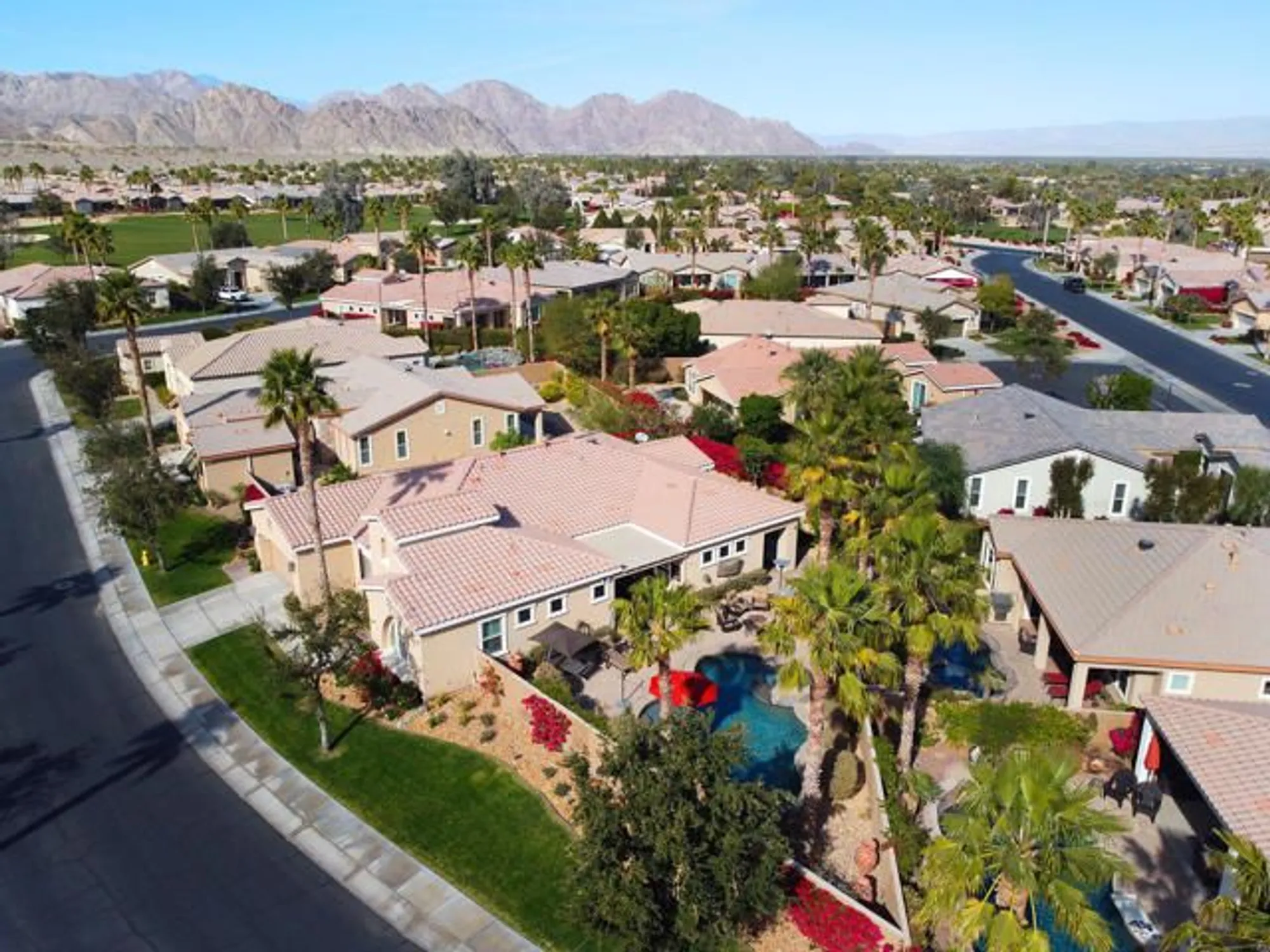 Property Slideshow image 11 of 53 | 81478 golden poppy way, La Quinta, CA, 92253